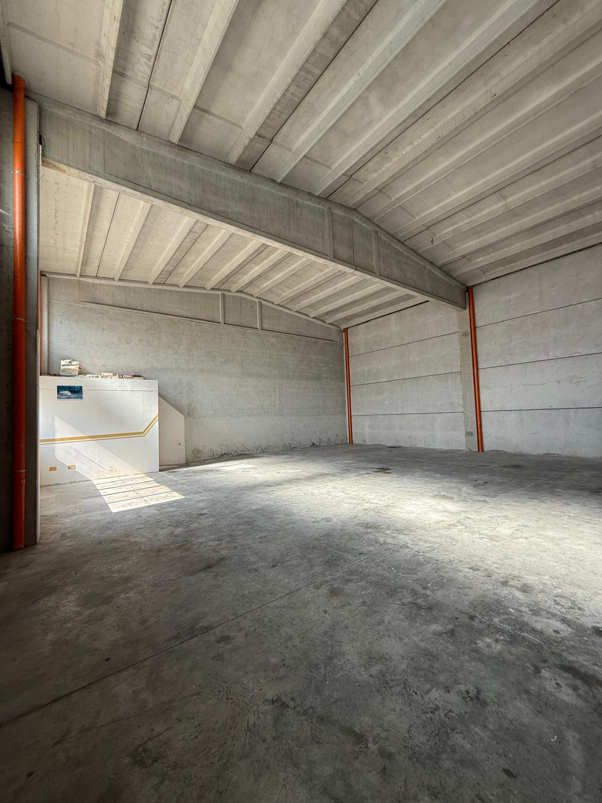 Fano Bellocchi vendesi capannone in vendita - foto 2