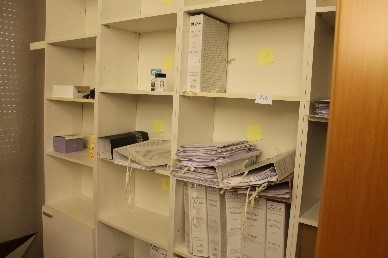 ARREDI D'UFFICIO E ATTREZZATURE INFORMATICHE in vendita - foto 4