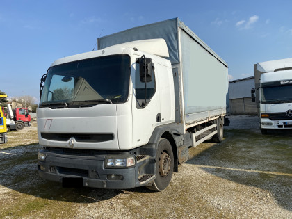 Autocarri in vendita