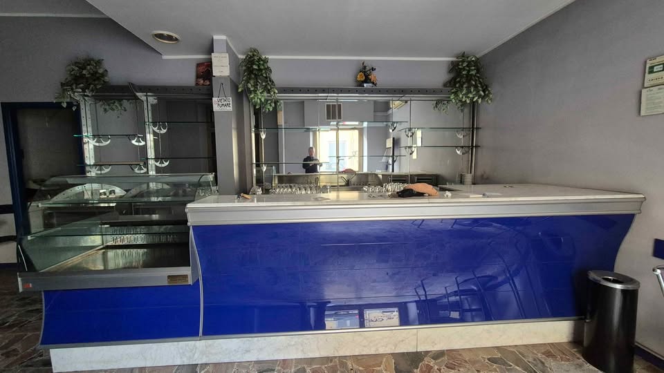 Bancone bar e arredamemento in Vendita a Torino  in vendita - foto 1