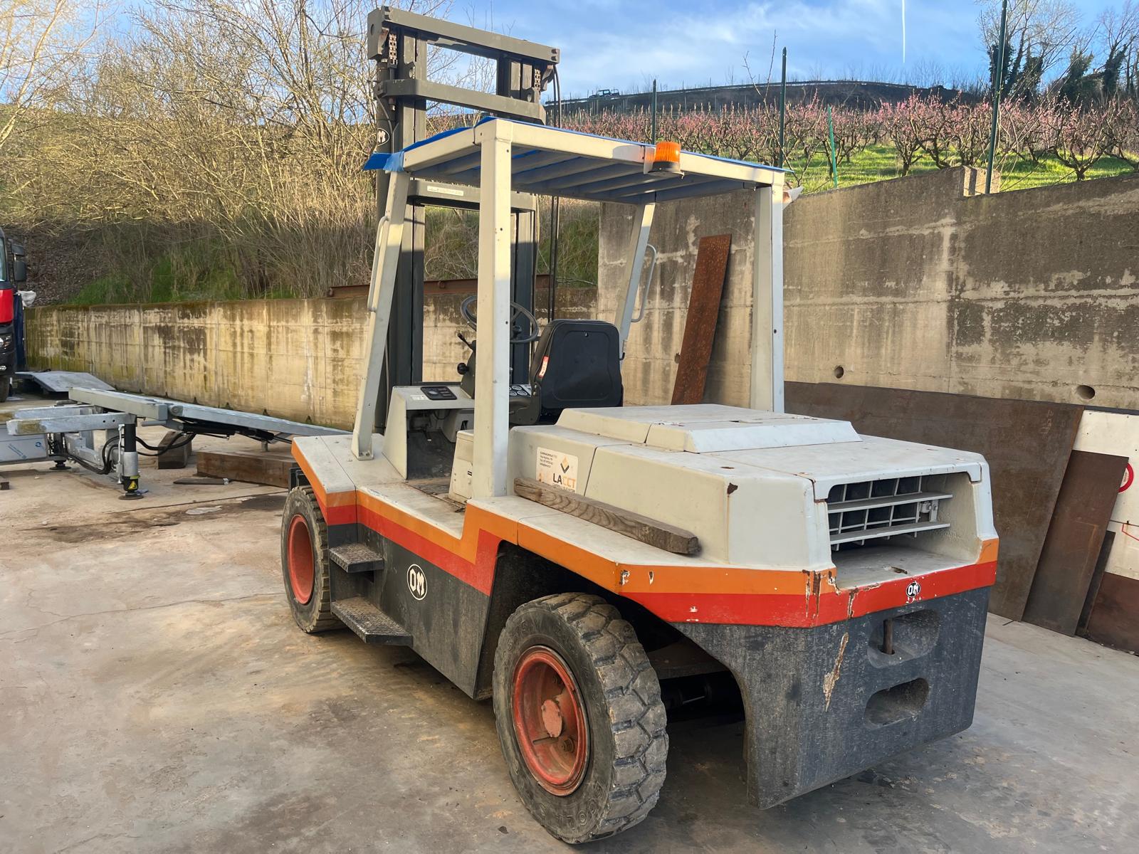 Carrelli elevatori in vendita
