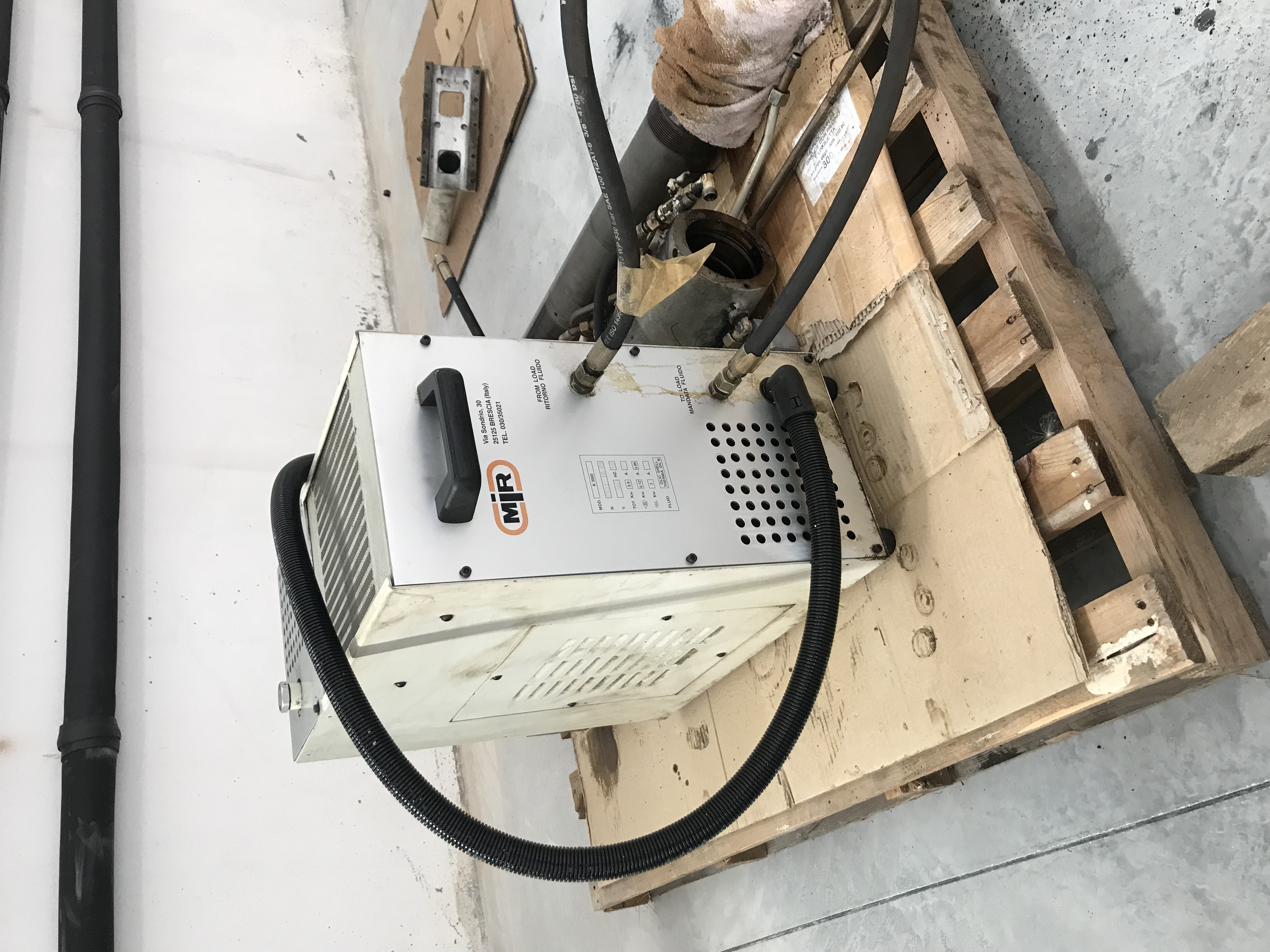Kit cilindro vite e centralina termoindurente in vendita - foto 2