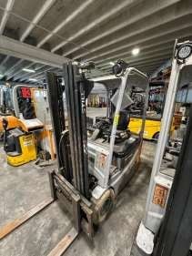 Carrelli elevatori in vendita