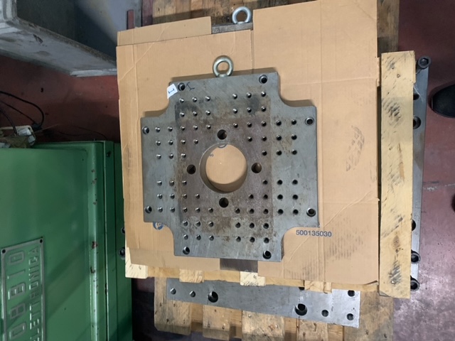 Ricambi macchinari plastica in vendita