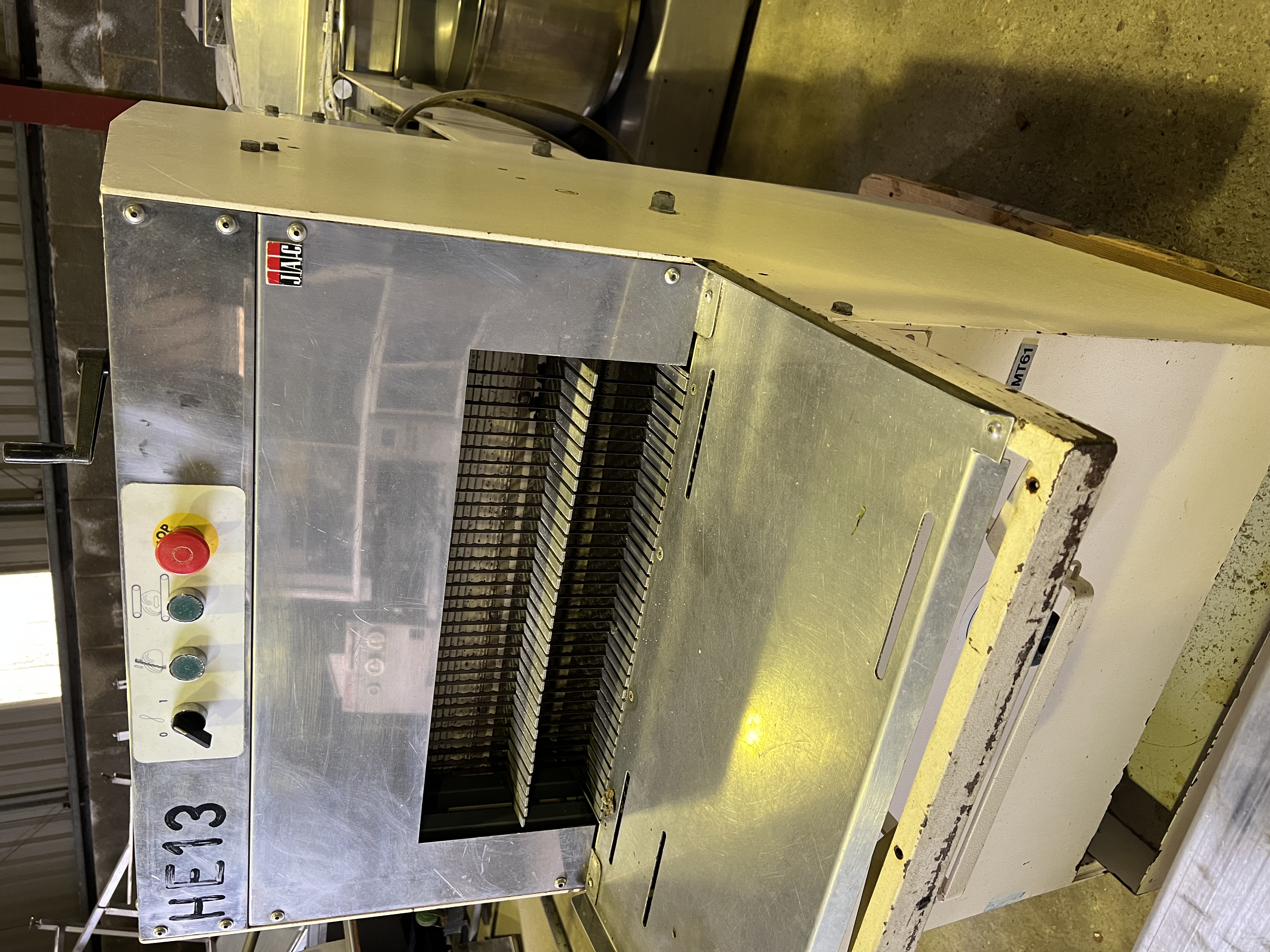LINEE DI PRODUCIONE E ATTREZZATURE DA PANIFICIO in vendita - foto 11