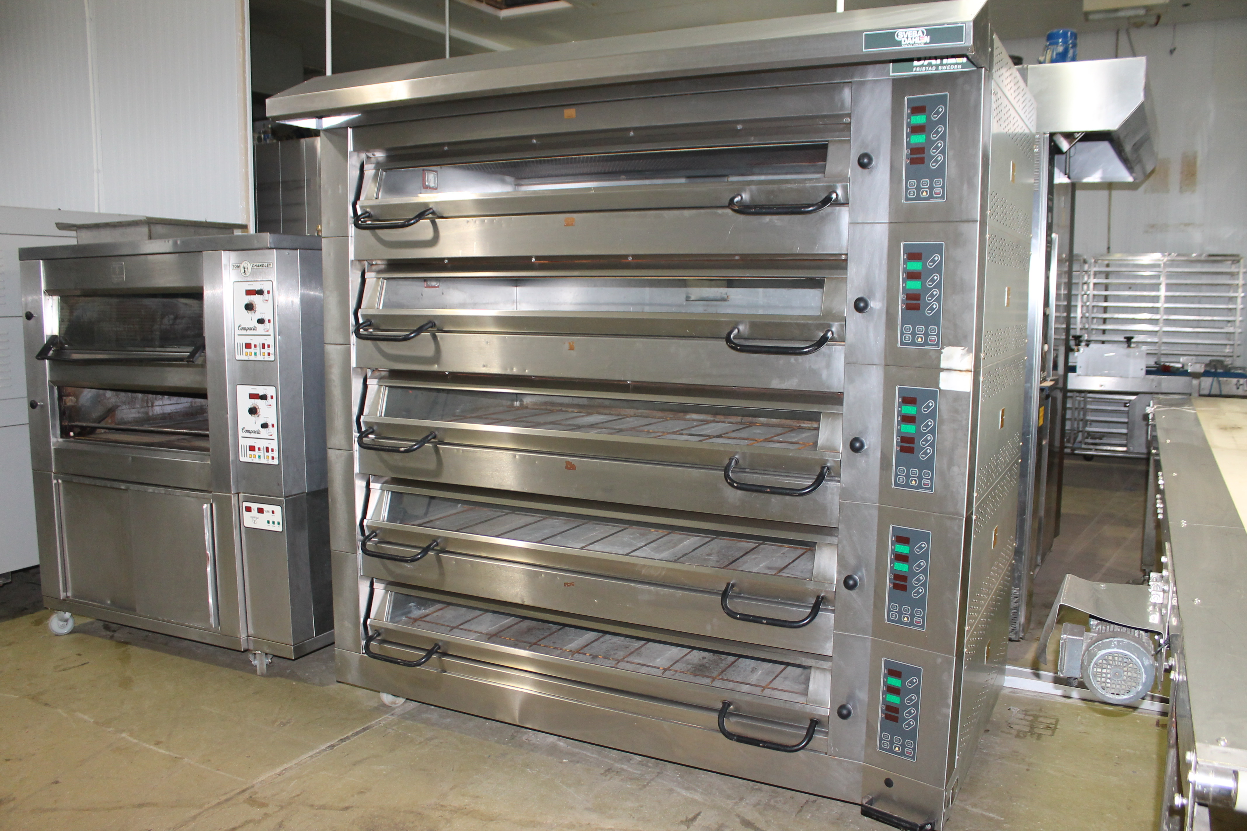 LINEE DI PRODUCIONE E ATTREZZATURE DA PANIFICIO in vendita - foto 2