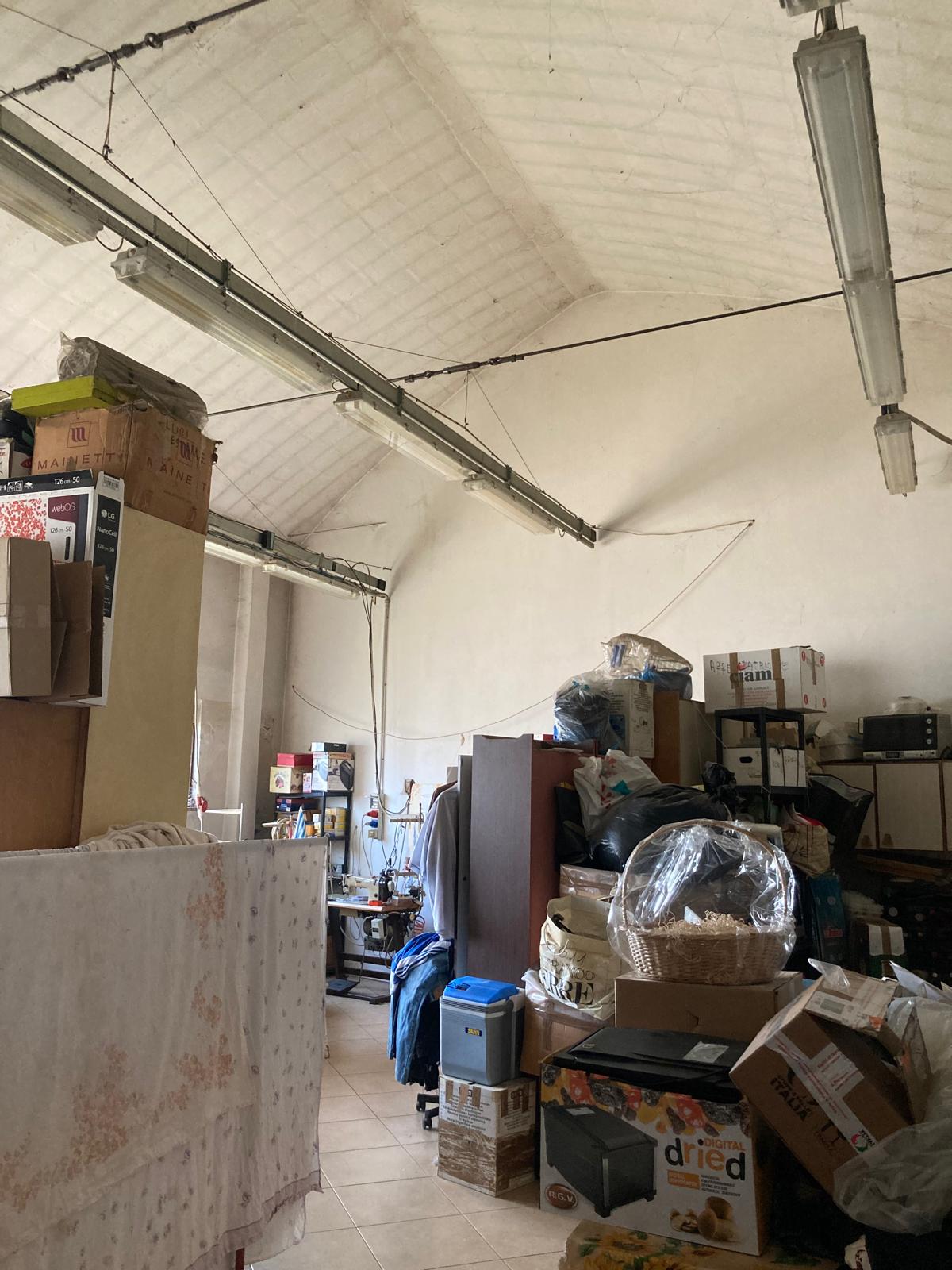 Laboratorio Artigianale con Appartamento e giardino in vendita - foto 5