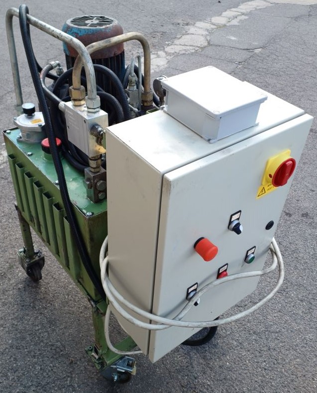 Centralina Oleodinamica Serbatoio 80 L Motore 7,5 Hp in vendita - foto 3