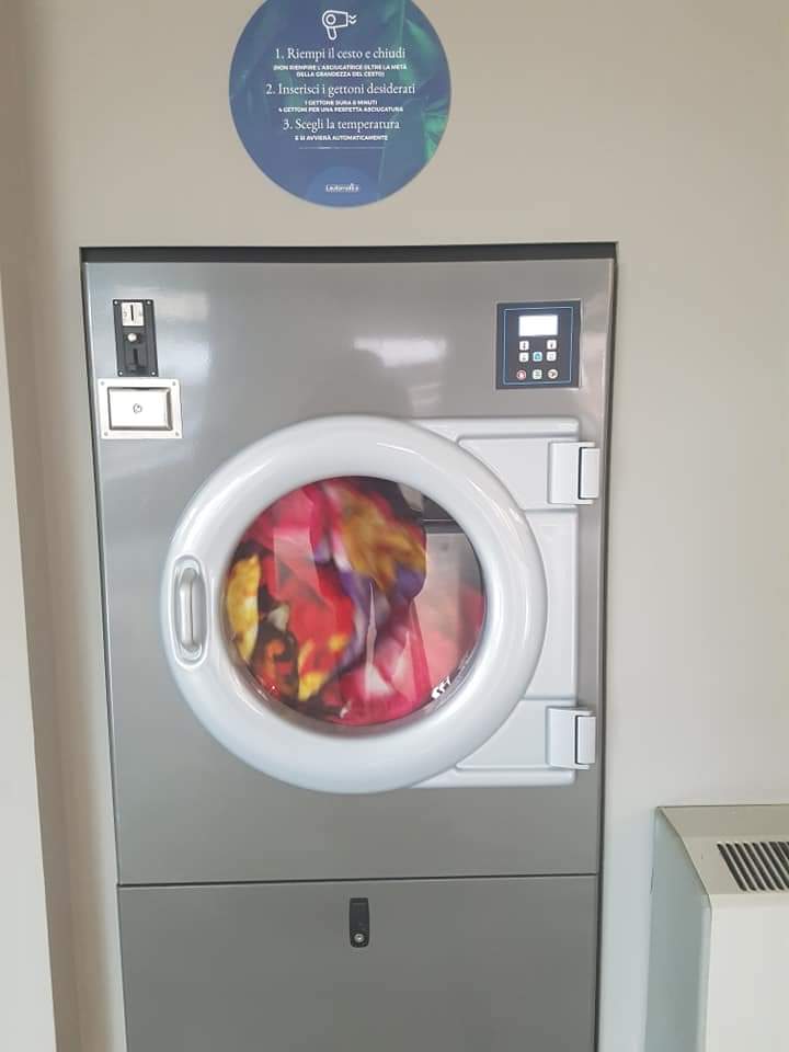 Lavanderie self service  in vendita - foto 3