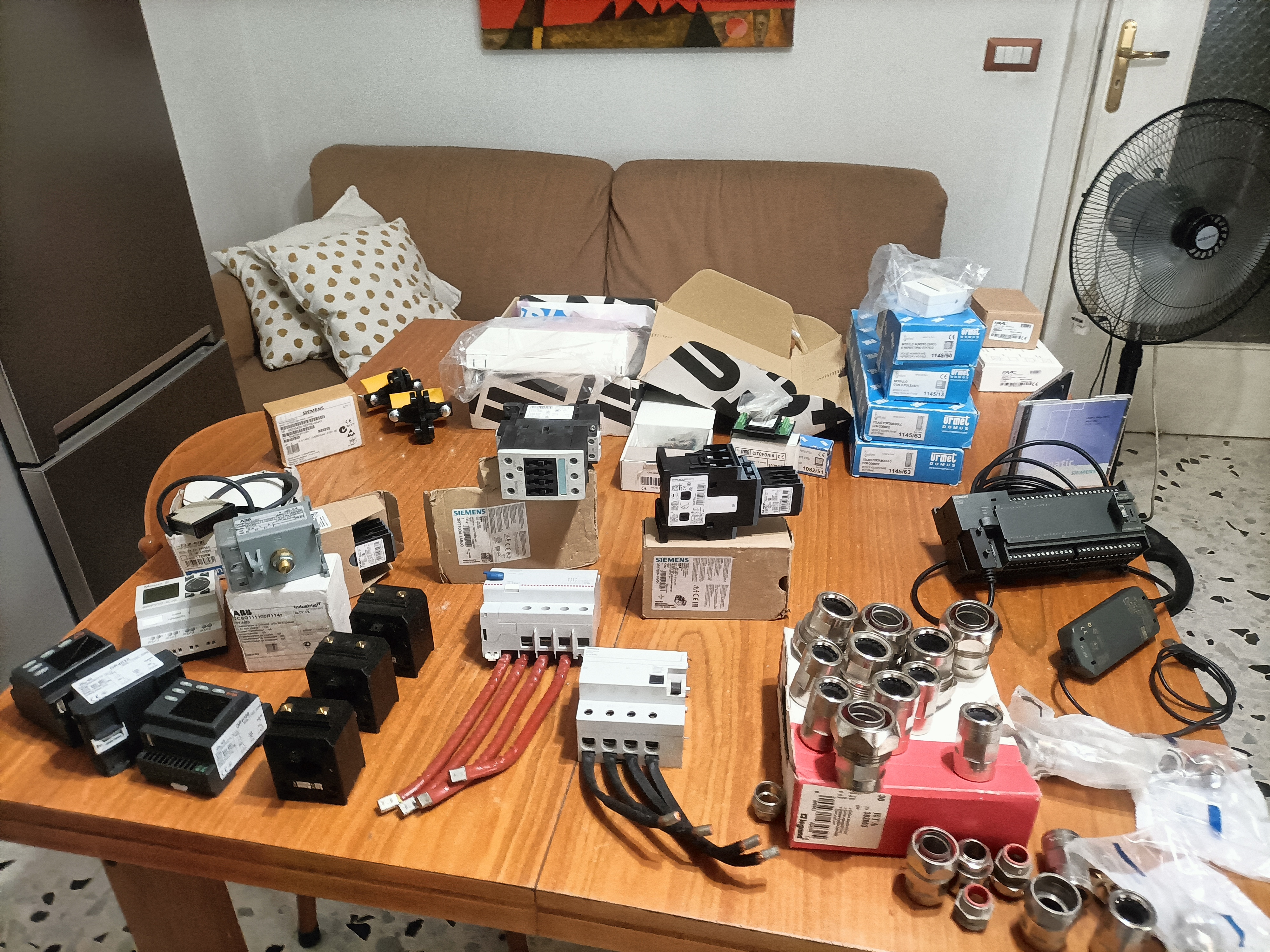  MATERIALE ELETTRICO in vendita - foto 2