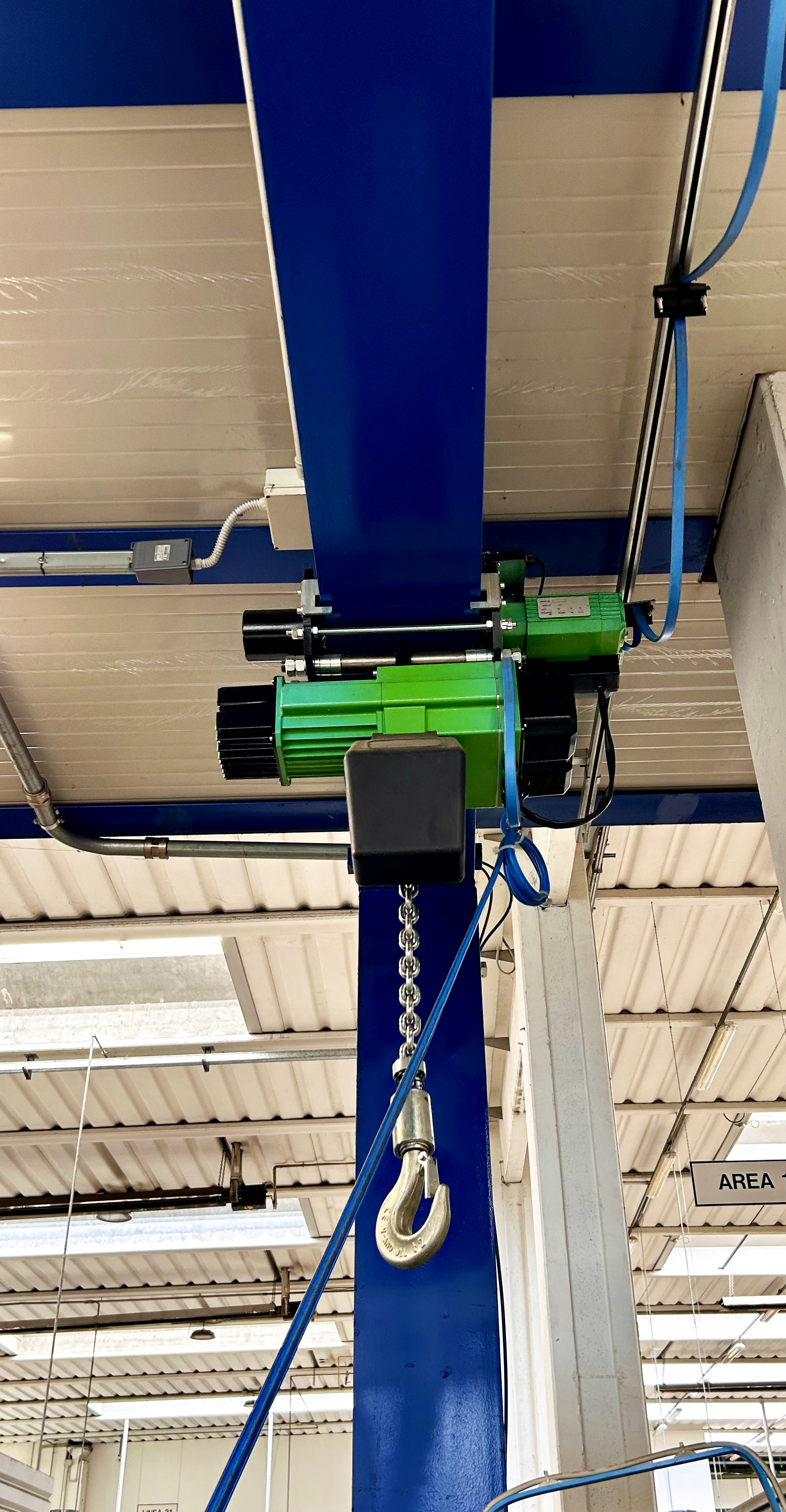 Paranco elettrico a catena in vendita - foto 1