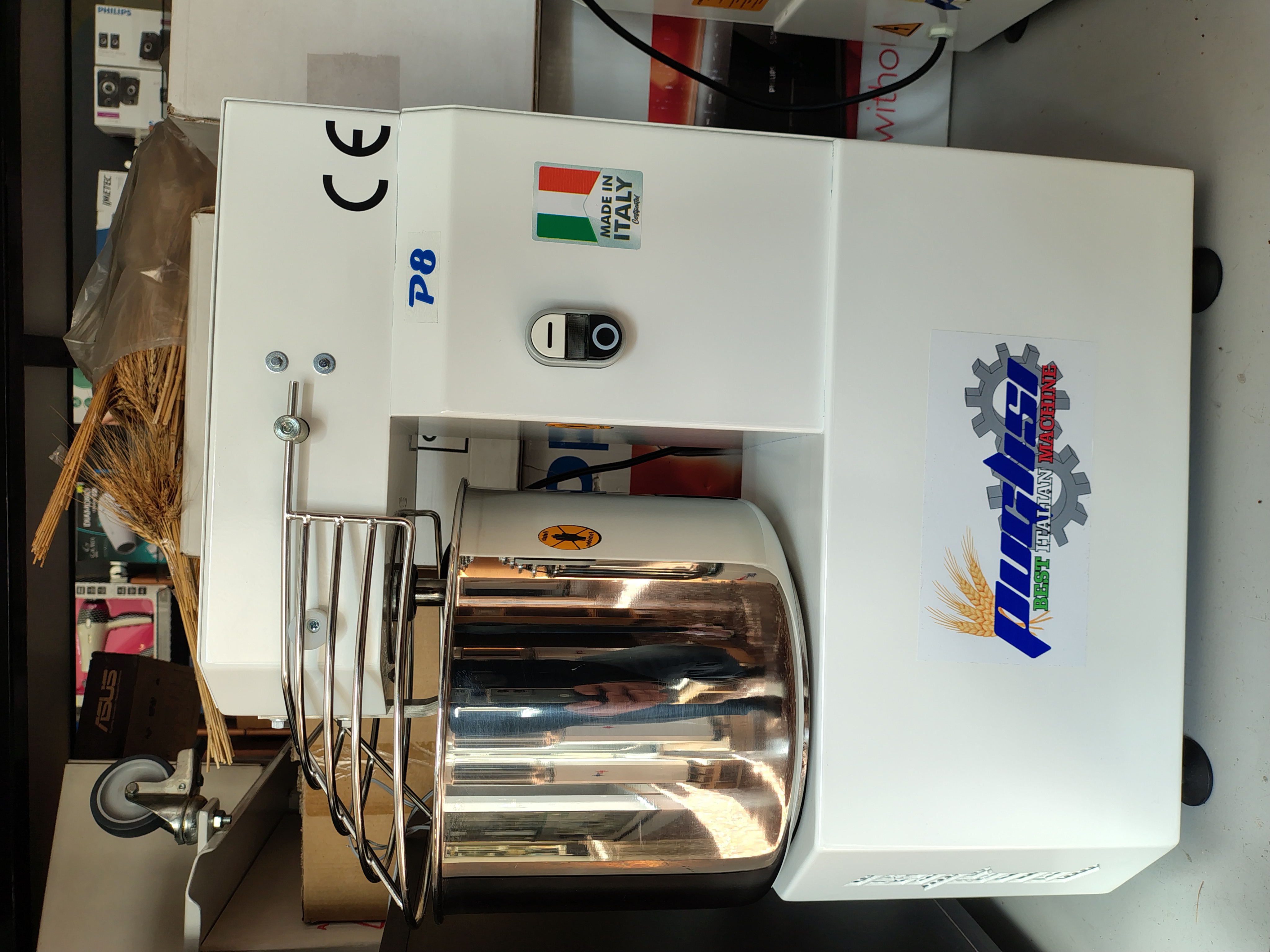 Impastatrice Puglisi Mod. P8 VV3  monovelocità 220 volt in vendita - foto 1