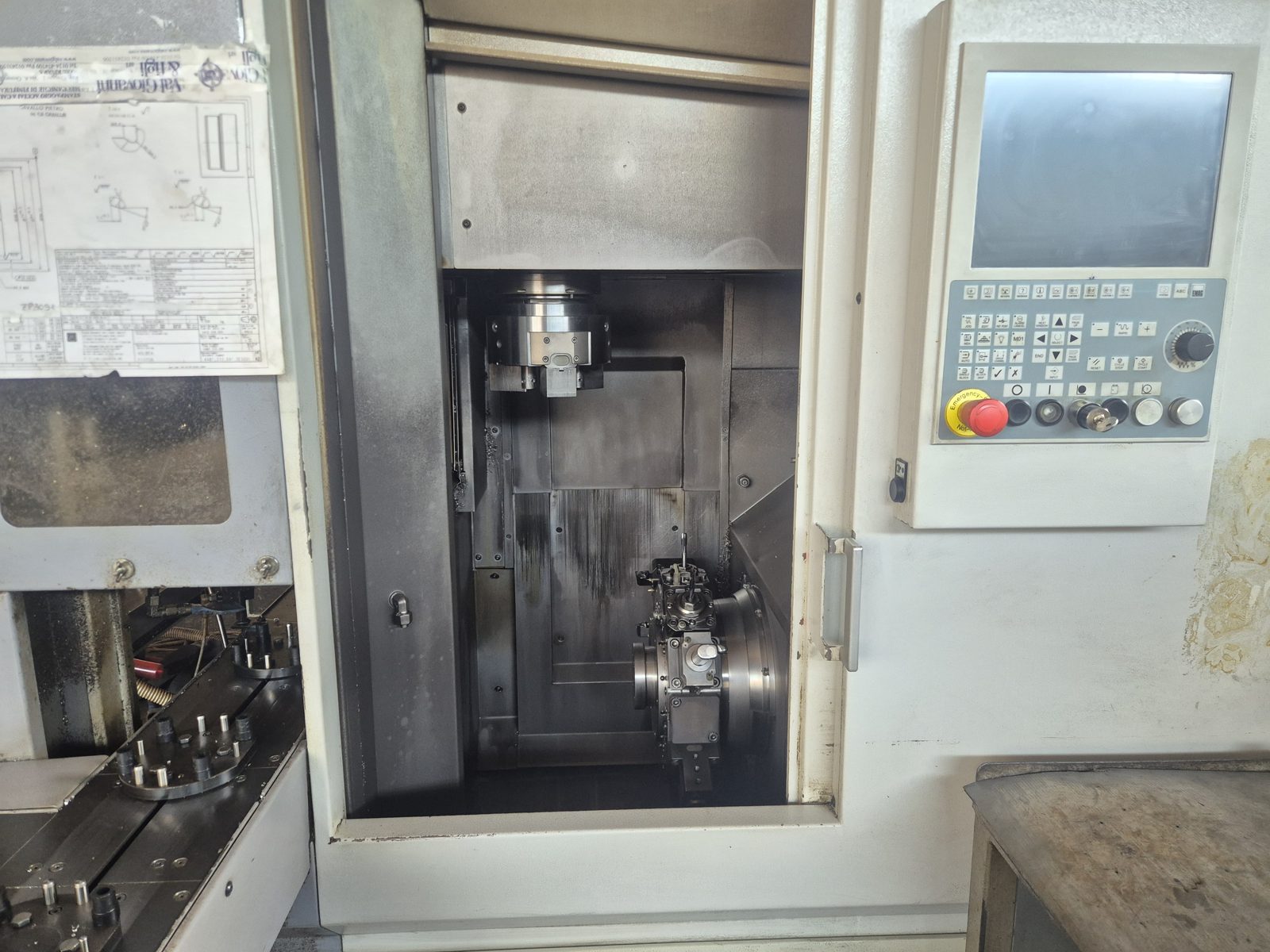 EMAG VL2 · 2016 - Tornio verticale CNC usato in vendita - foto 2