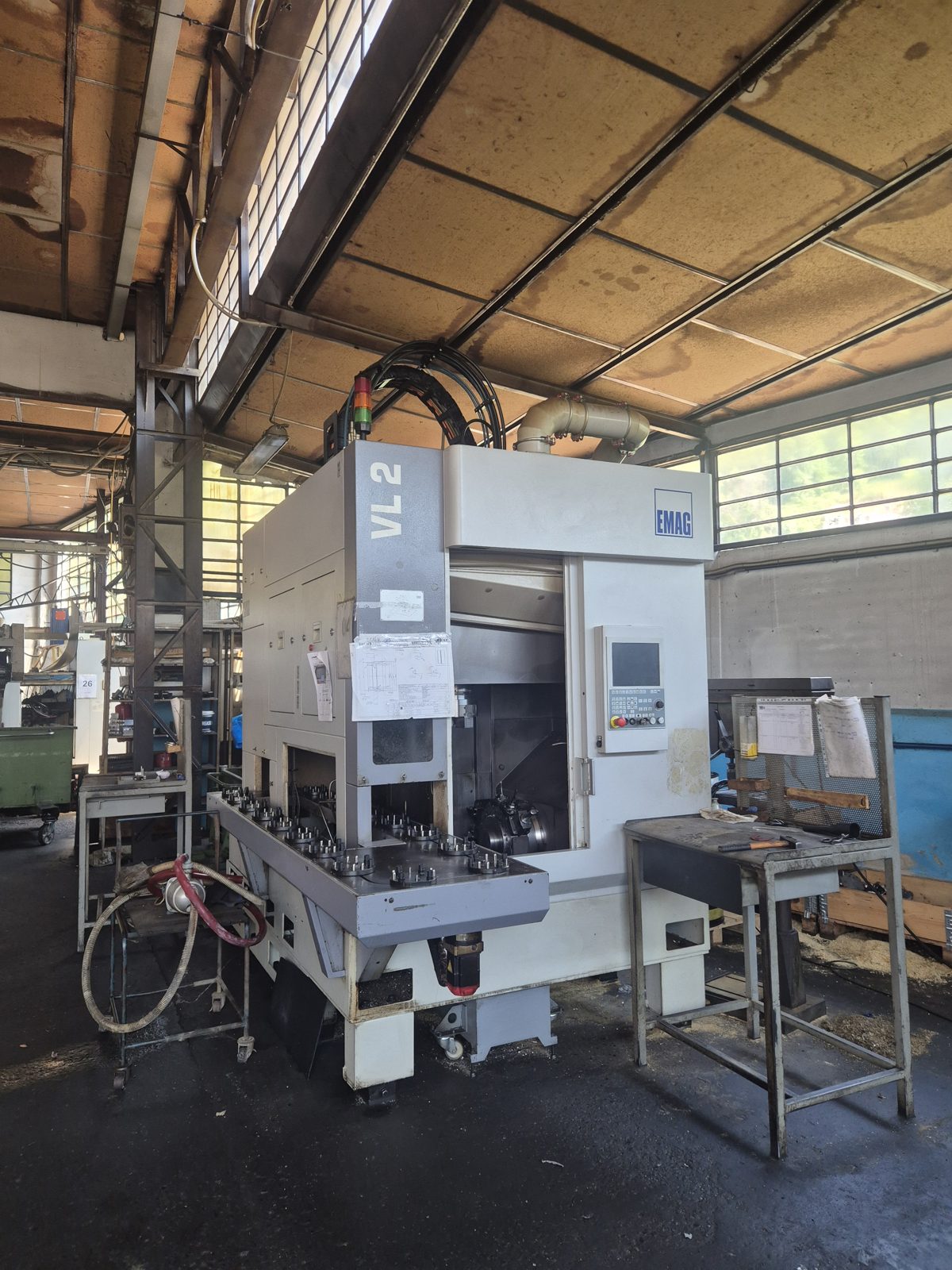 EMAG VL2 · 2016 - Tornio verticale CNC usato in vendita - foto 1
