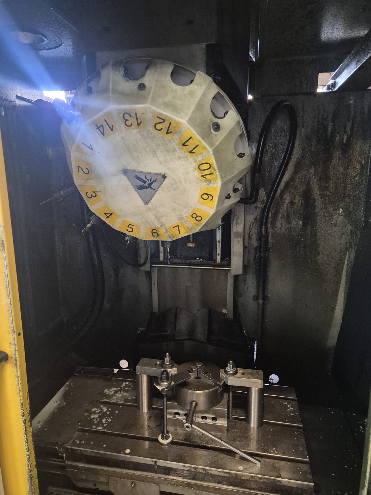 Fanuc Robodrill T14iA · 2000 - Centro CNC usato in vendita - foto 2