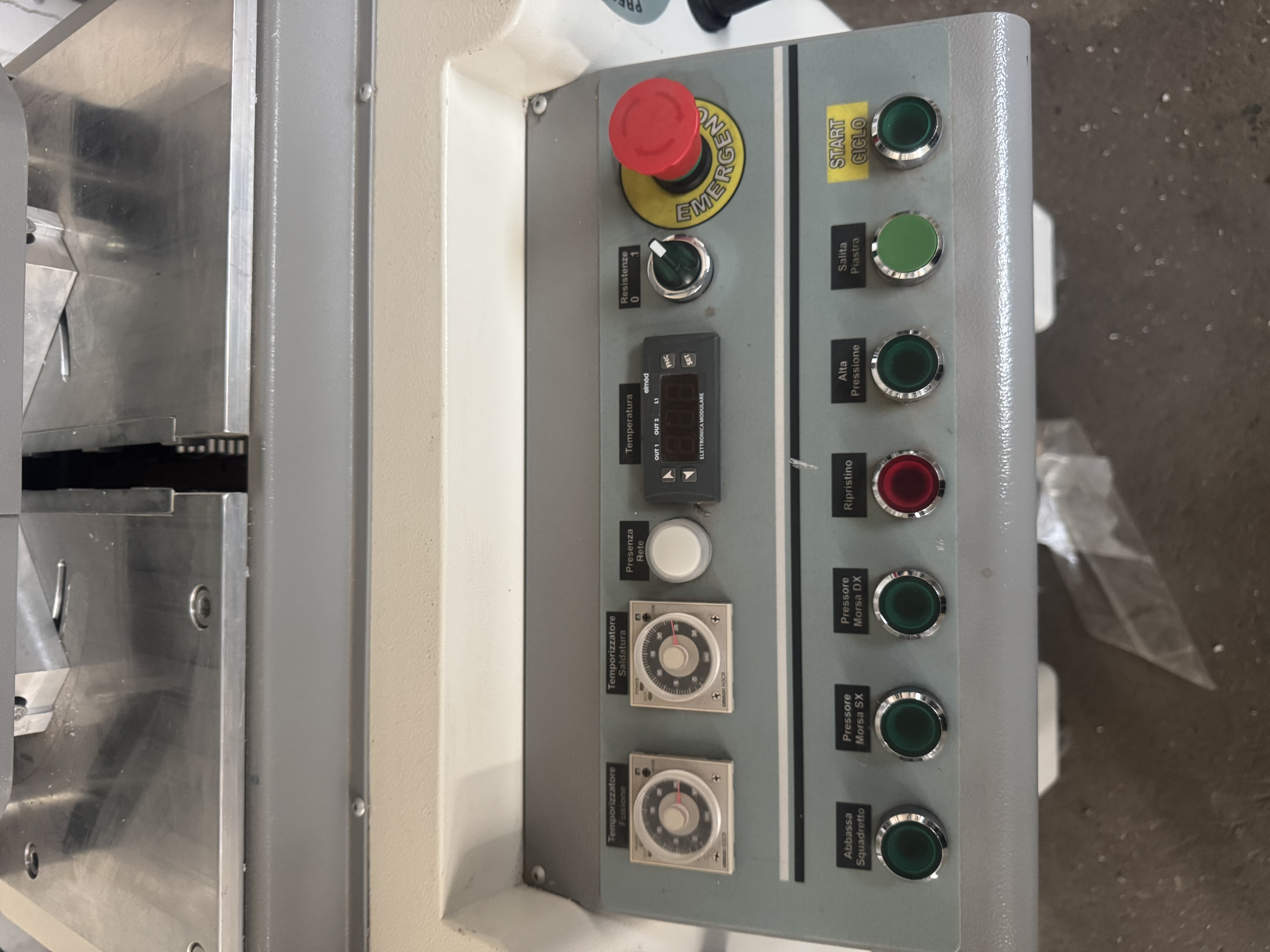 Macchinari per PVC ROBTECH 2023 -SALDATRICE E PULITRICE in vendita - foto 3