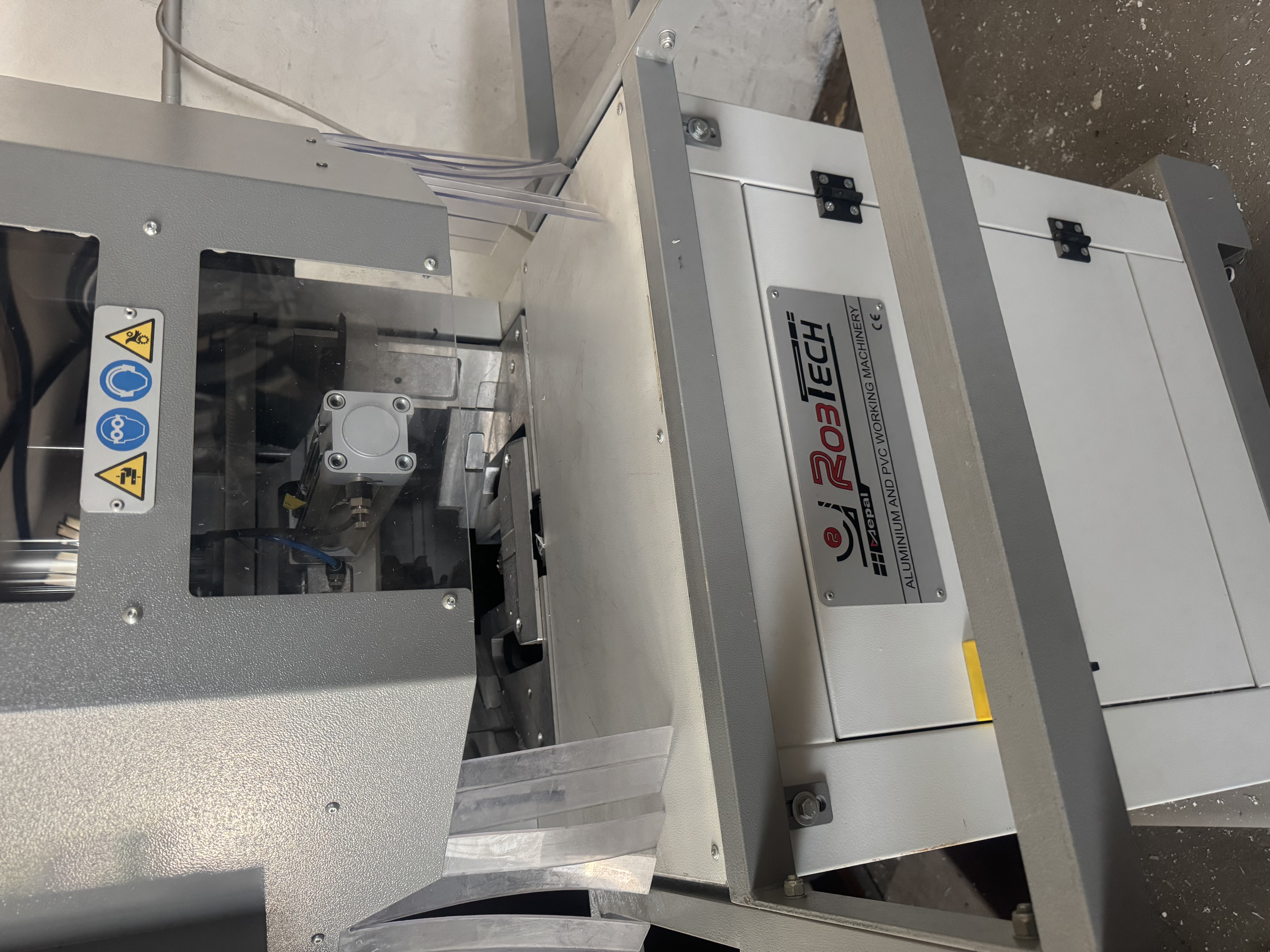 Macchinari per PVC ROBTECH 2023 -SALDATRICE E PULITRICE in vendita - foto 7