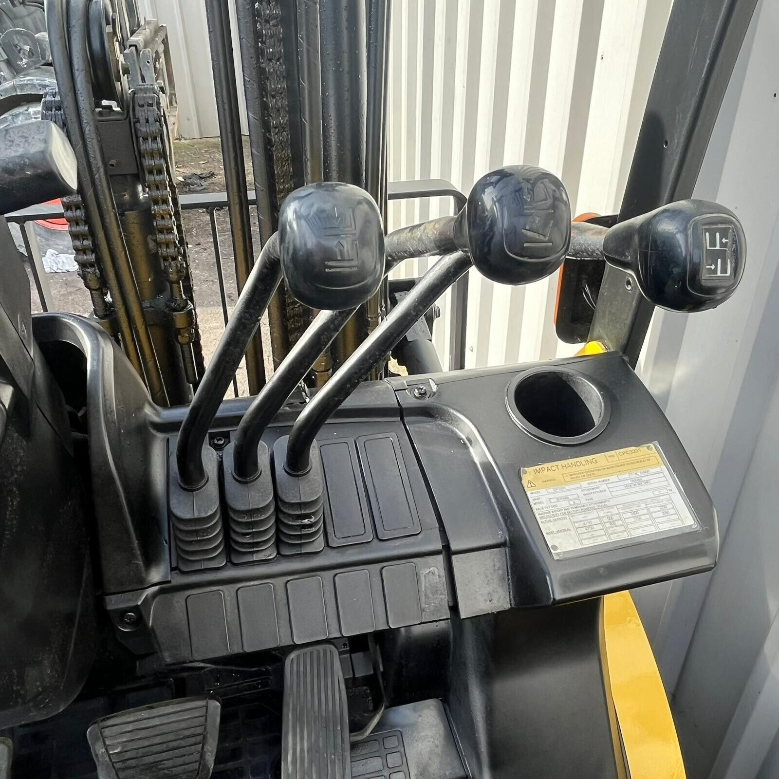 Muletto diesel Caterpillar DP25N2 in vendita - foto 4