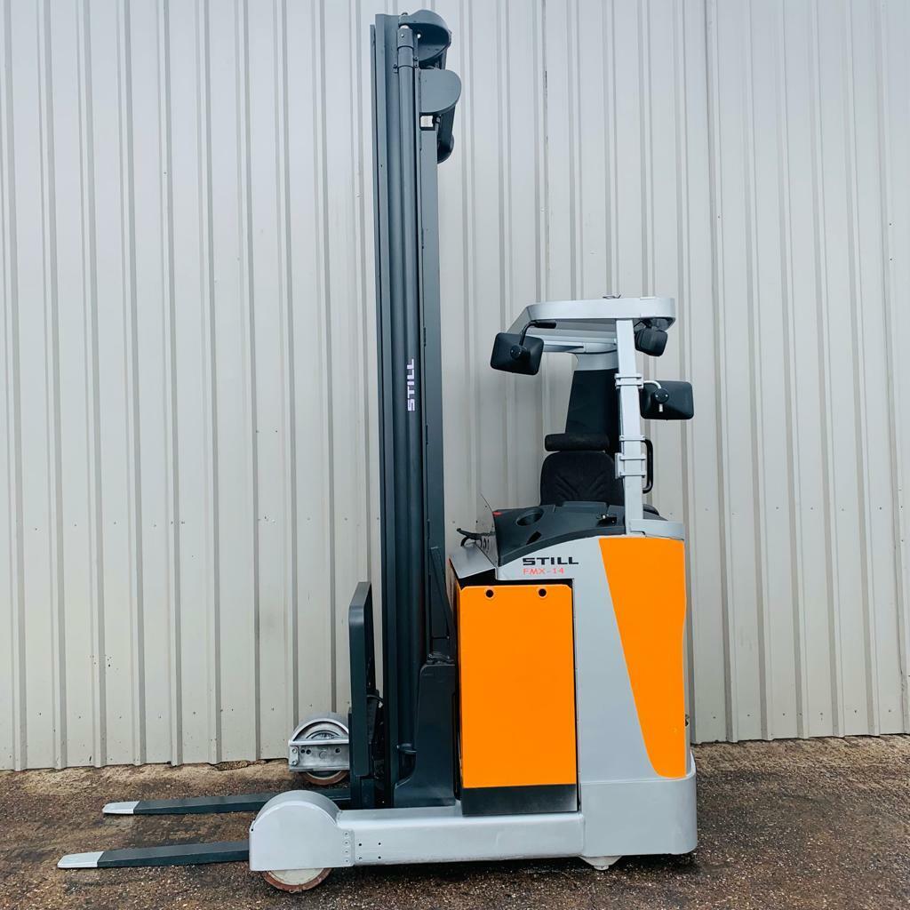 Carrelli elevatori in vendita