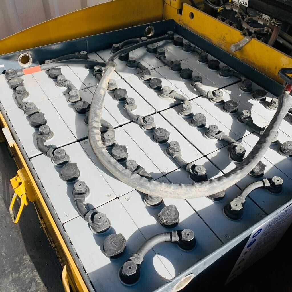 Muletto elettrico Caterpillar EP18PNT in vendita - foto 2