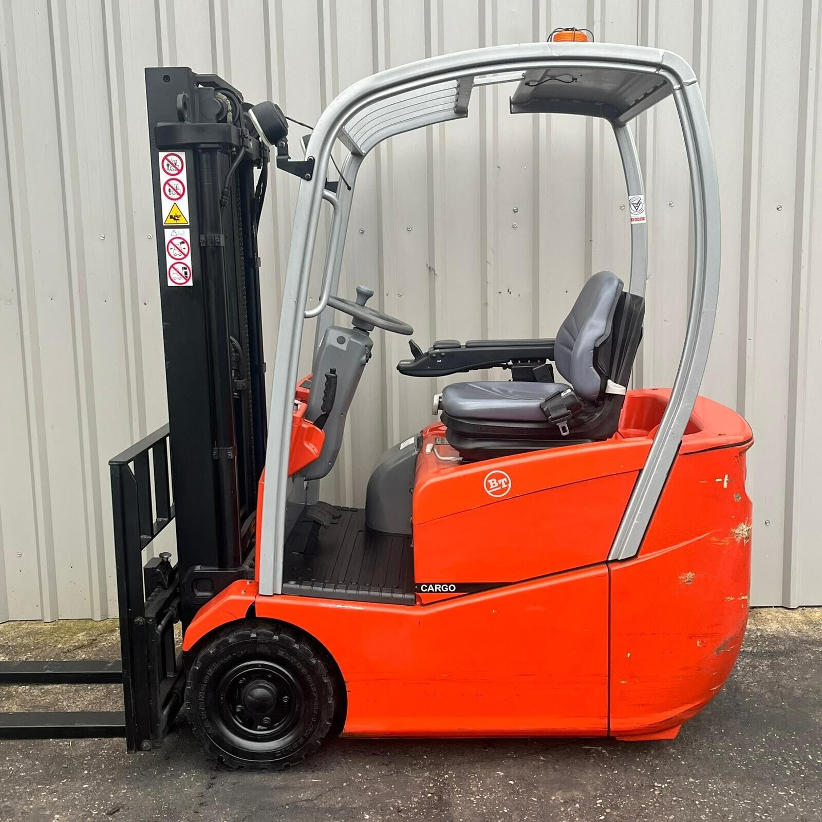 Carrelli elevatori in vendita