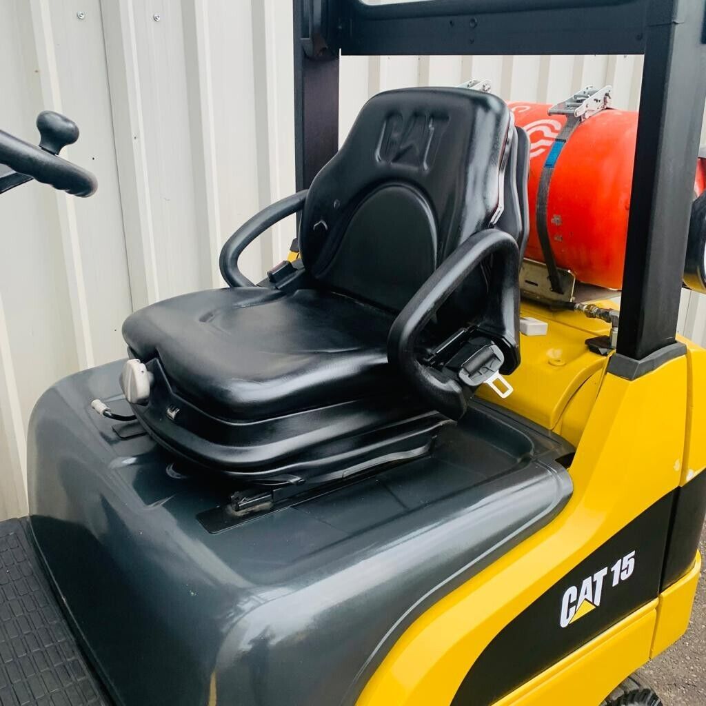 Muletto Caterpillar GP15N in vendita - foto 5