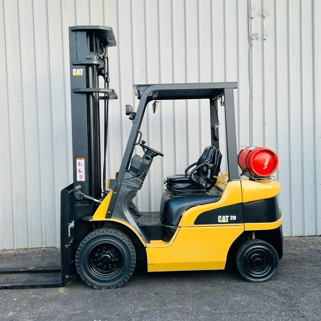 Carrelli elevatori in vendita