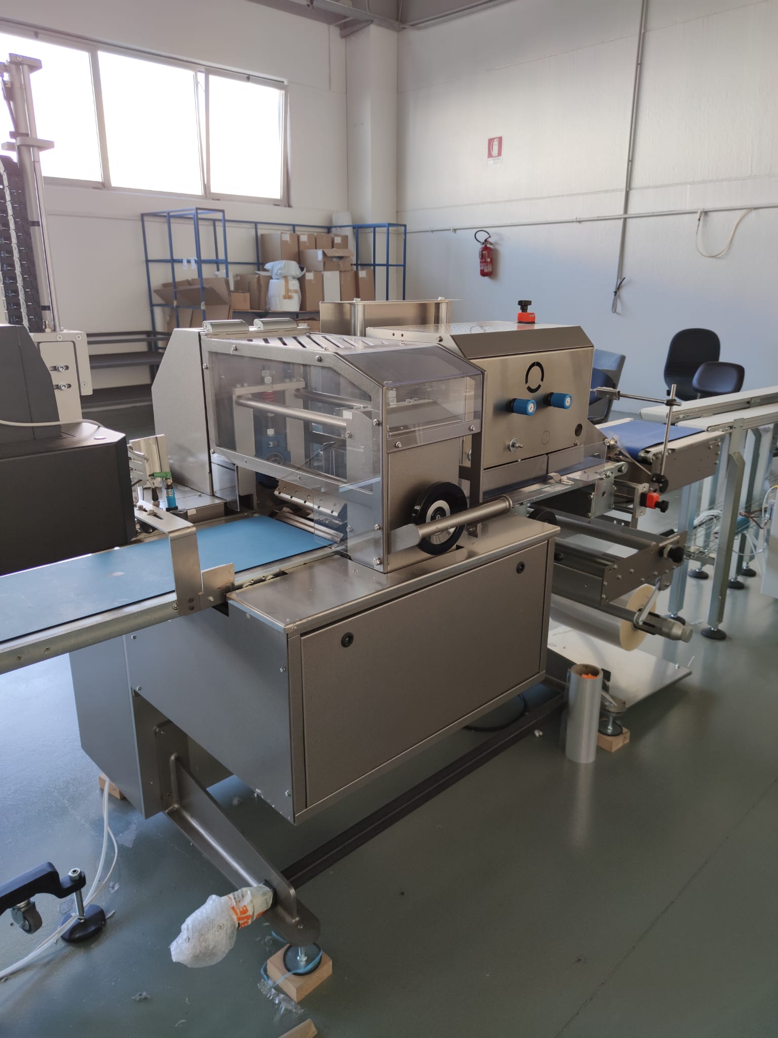 Linea automatica produzione mascherine chirurgiche  in vendita - foto 14