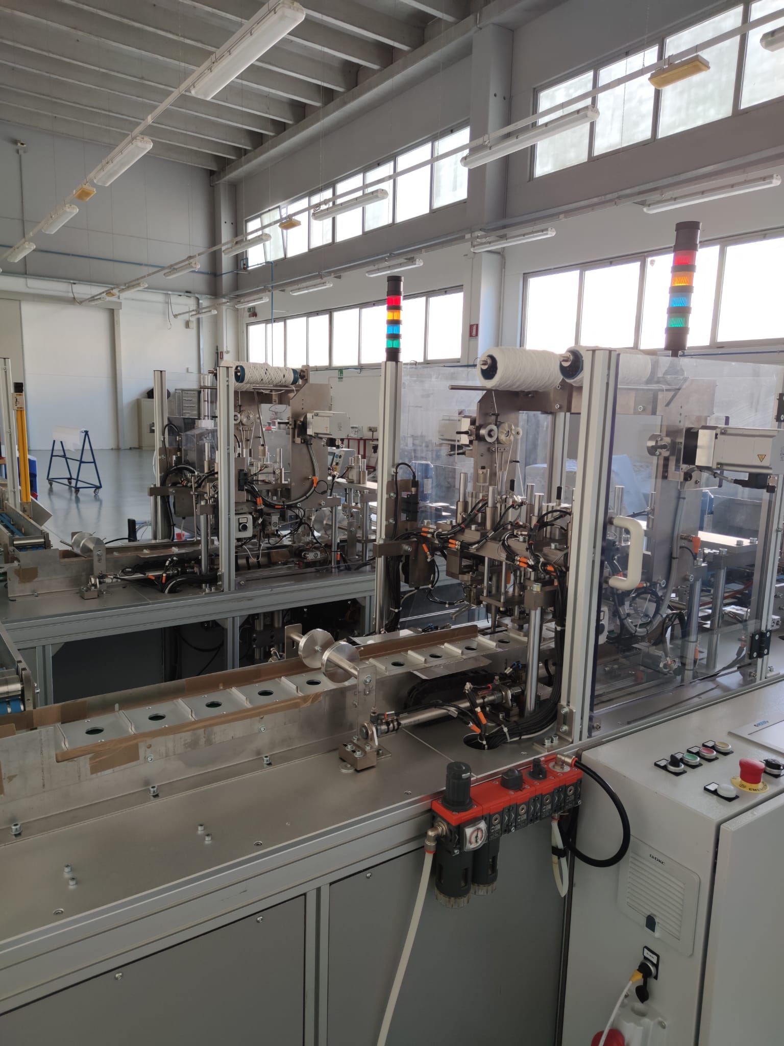 Linea automatica produzione mascherine chirurgiche  in vendita - foto 4