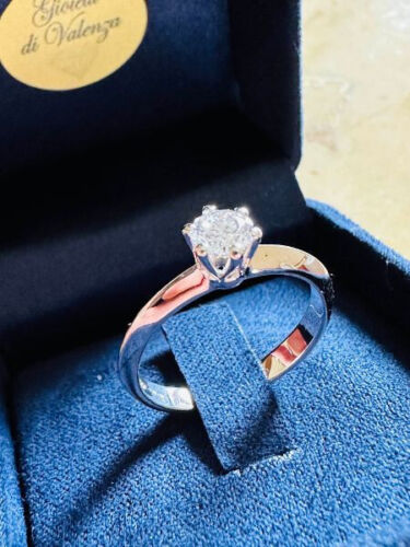 SOLITARIO IN ORO B.18K CON DIAMANTE CT. 0,60 "D" COLOR in vendita - foto 7