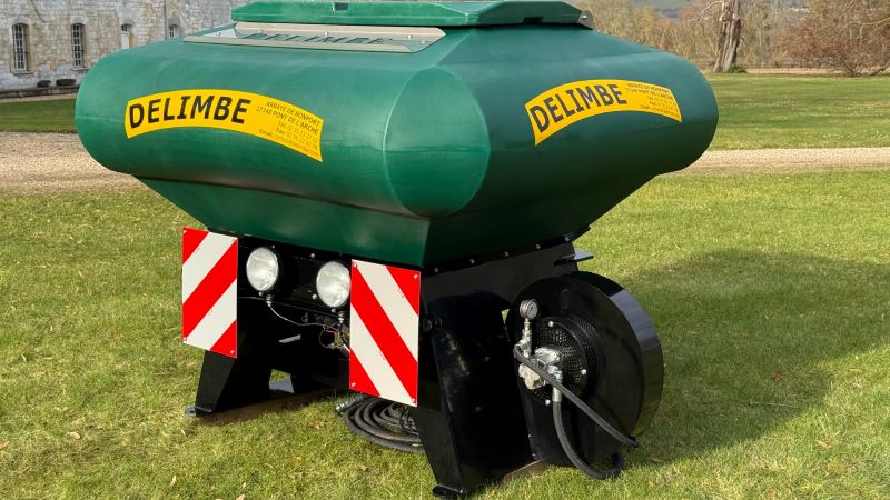 SEMINATRICE T20 1700 LITRI 16 USCITE TRAMOGGIA FRONTALE in vendita - foto 1