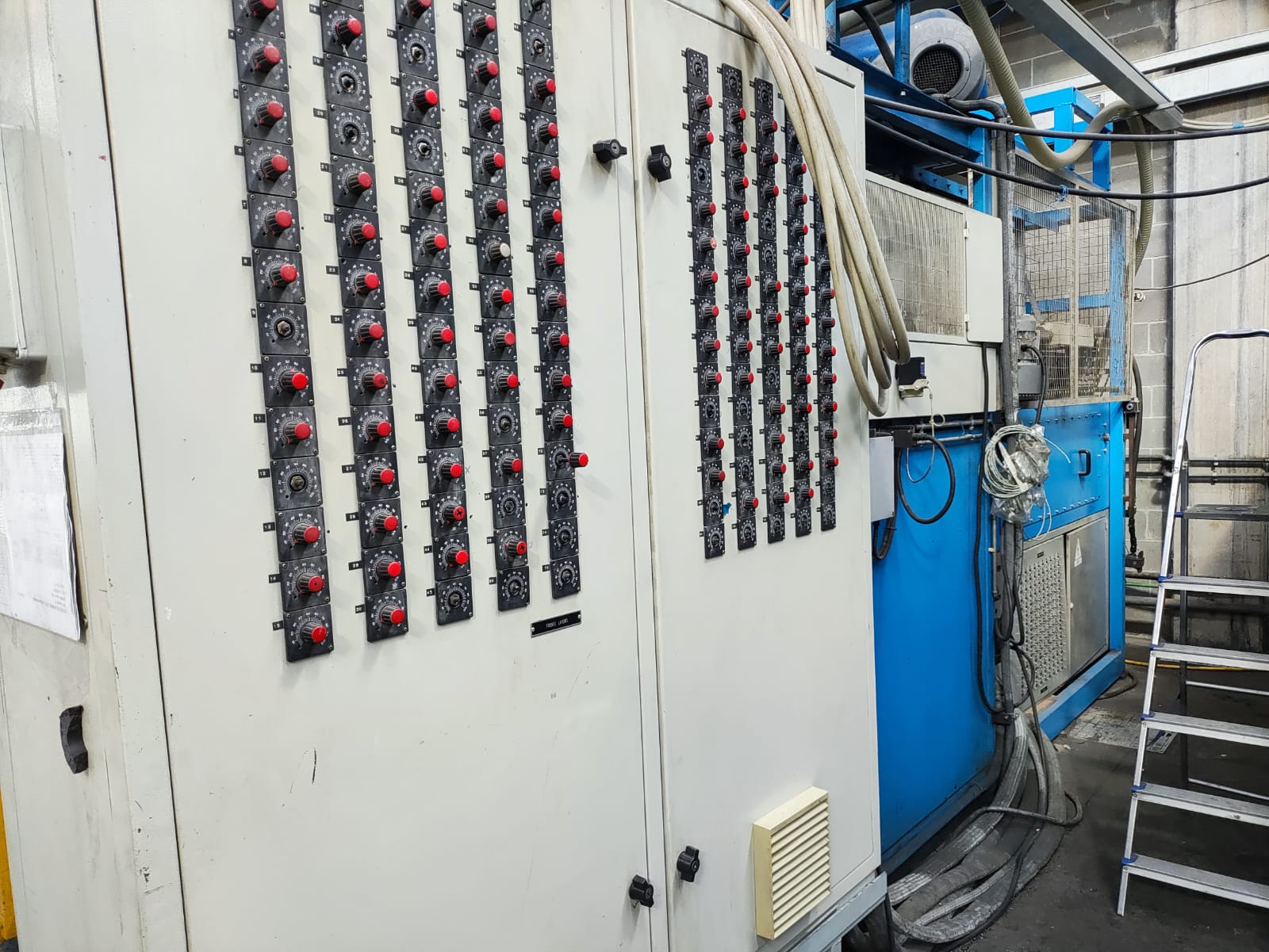 Termoformatrice da lastra 2500x1500 + caricatore in vendita - foto 4
