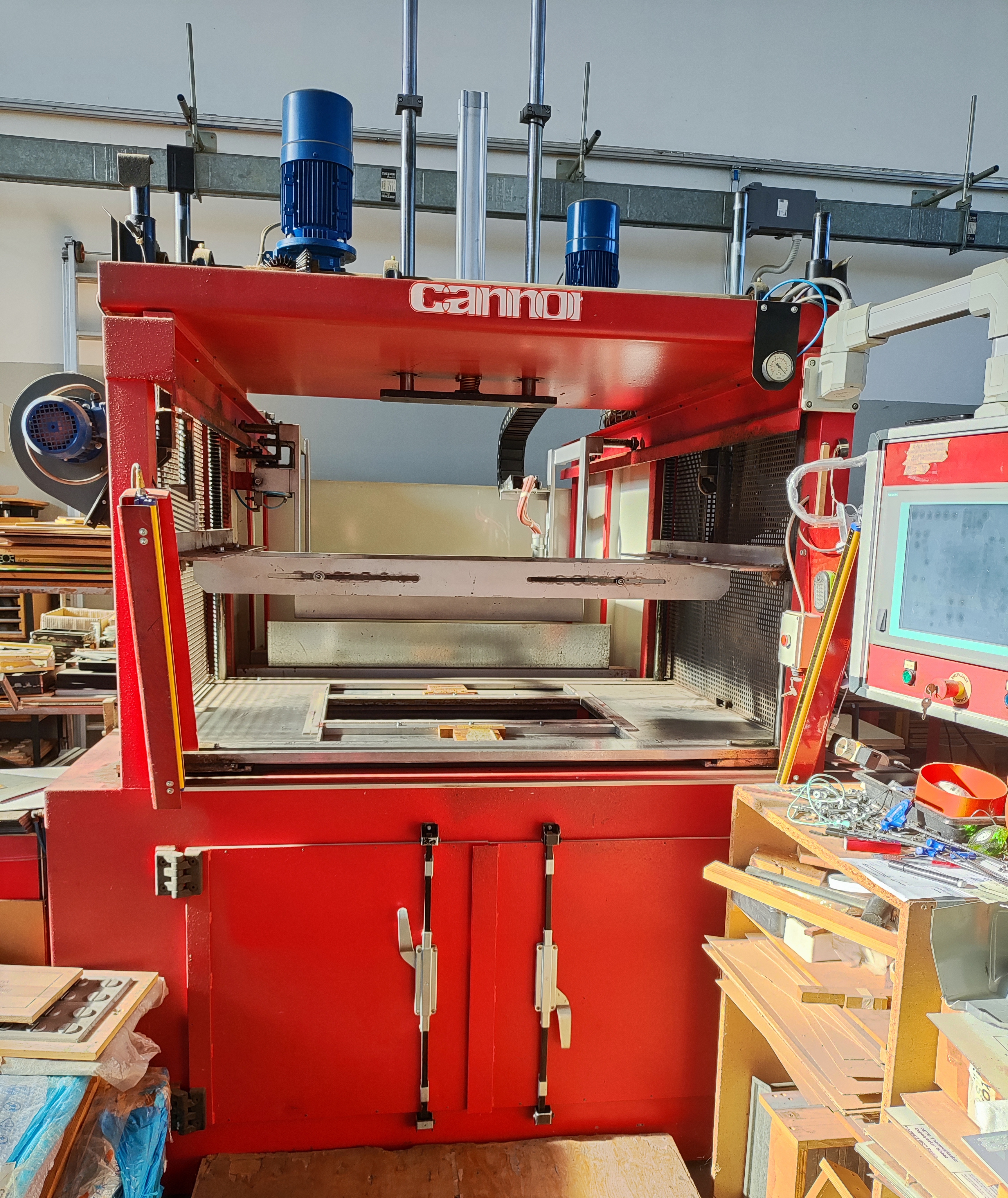 Laboratorio di TERMOFORMATURA (lastra e Bobina) in vendita - foto 2