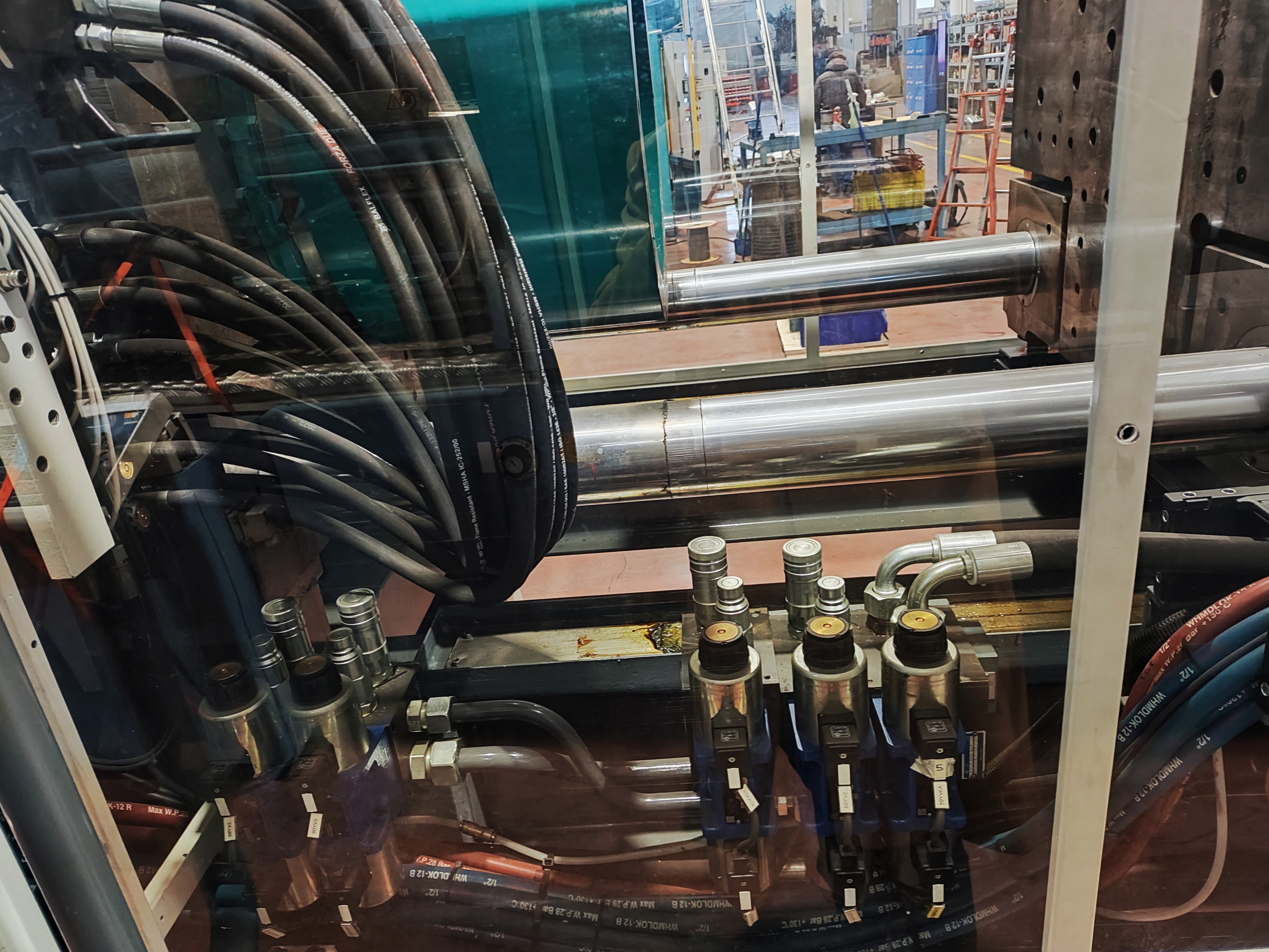 Pressa Iniezione Plastica 330Ton DA IMMATRICOLARE! in vendita - foto 3