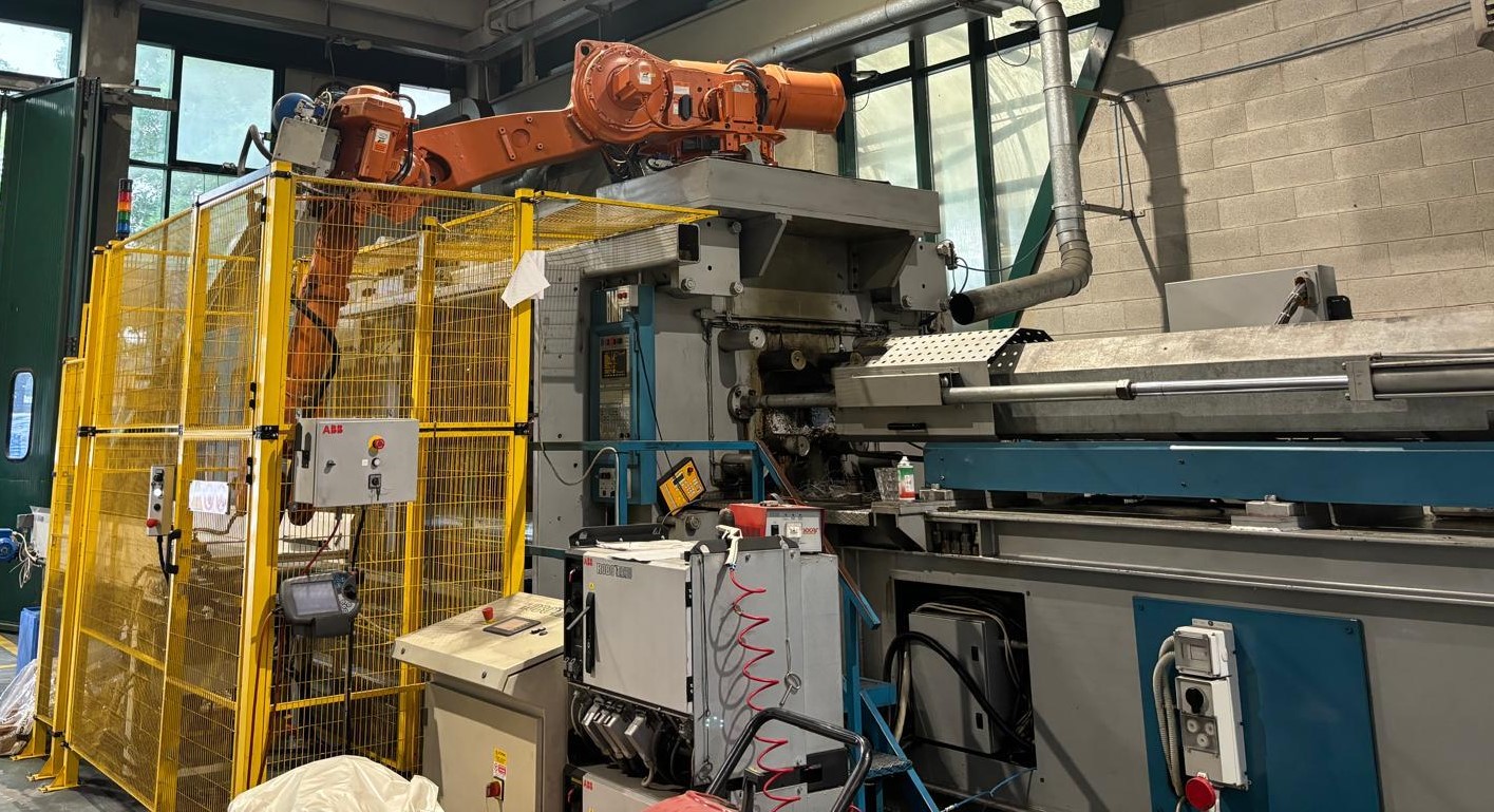 Presse Iniezione Plastica Vendiamo X acquisto di NuovO in vendita - foto 5