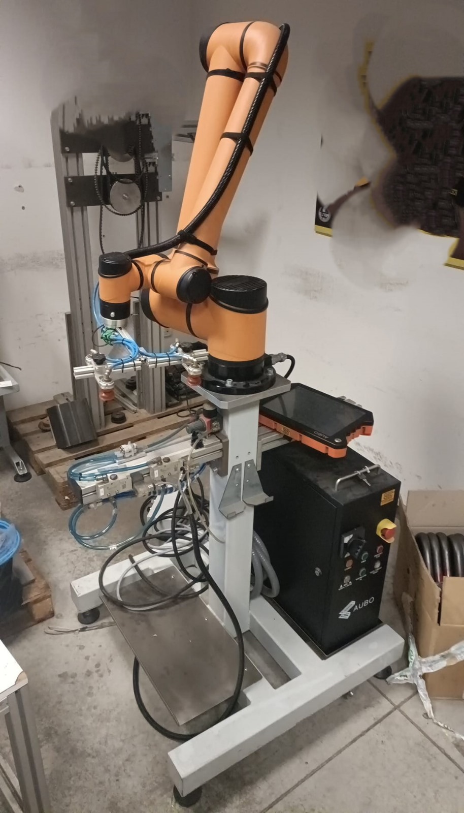 Robot collaborativo 10kg AUBO-i10 Targa in vendita - foto 2