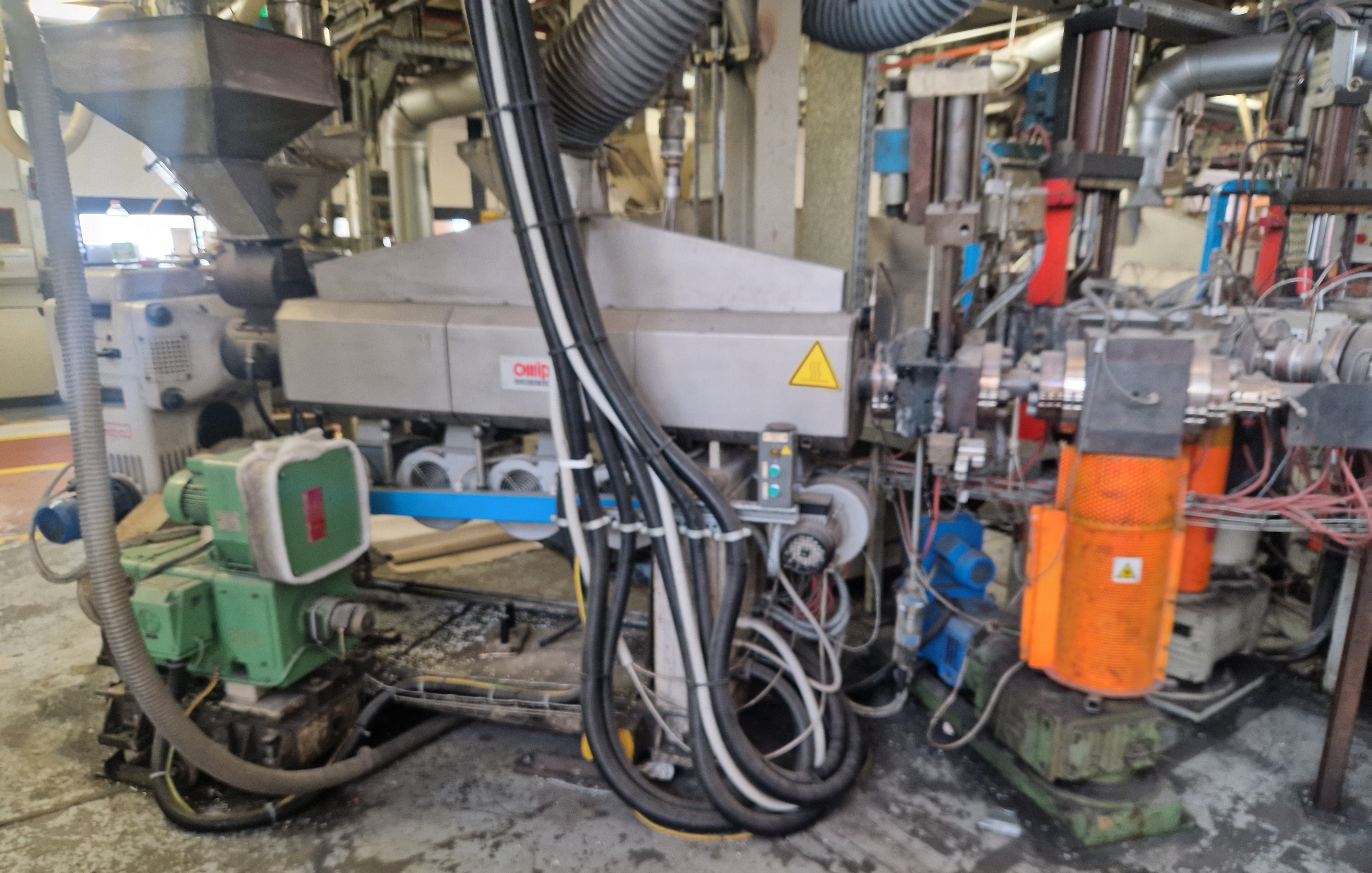 Linea di estrusione di lastre OMIPA 3 Estrusori in vendita - foto 1