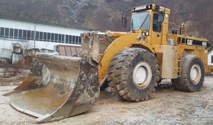 Pala Gommata (Ruspa) CATERPILLAR - CAT 988 F -  in vendita - foto 2