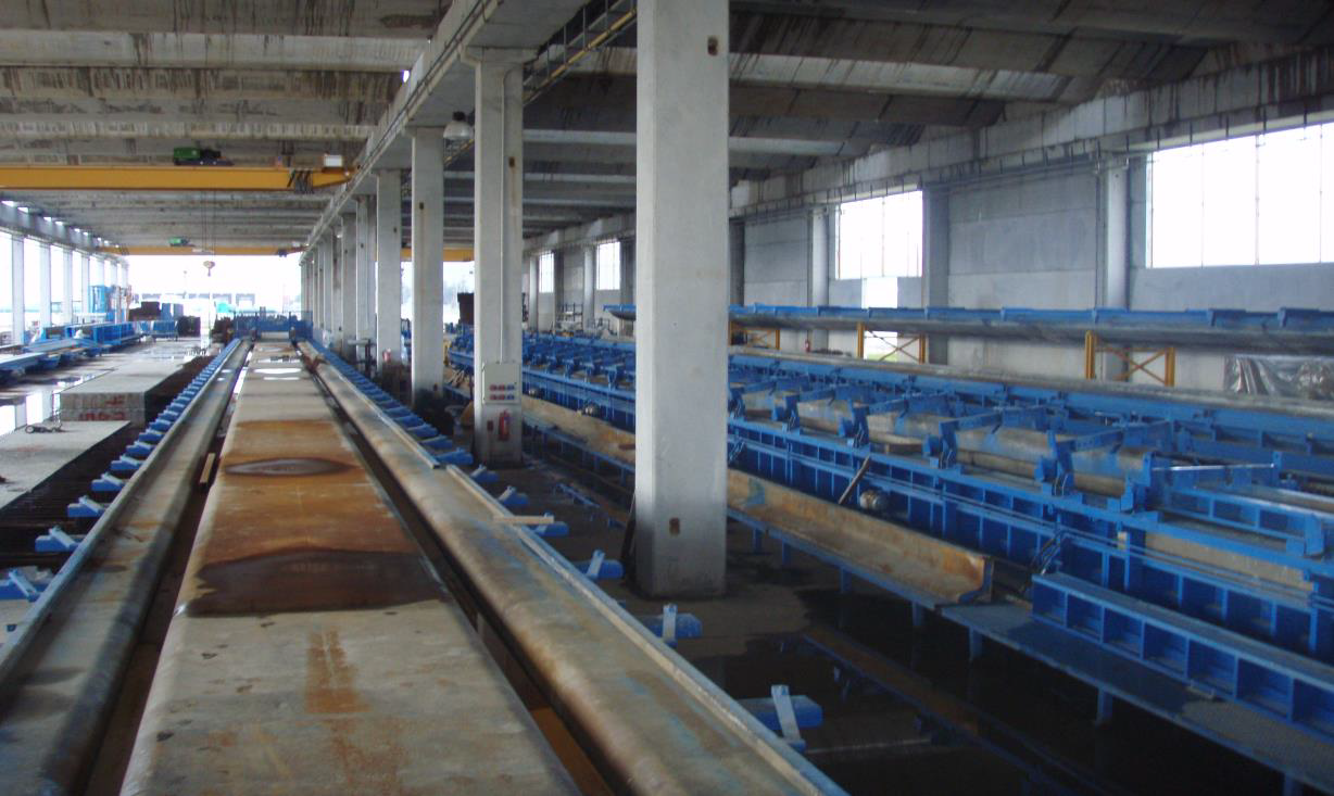 FACTORY MANUFACTURING INDUSTRIAL SHEDS in vendita - foto 1