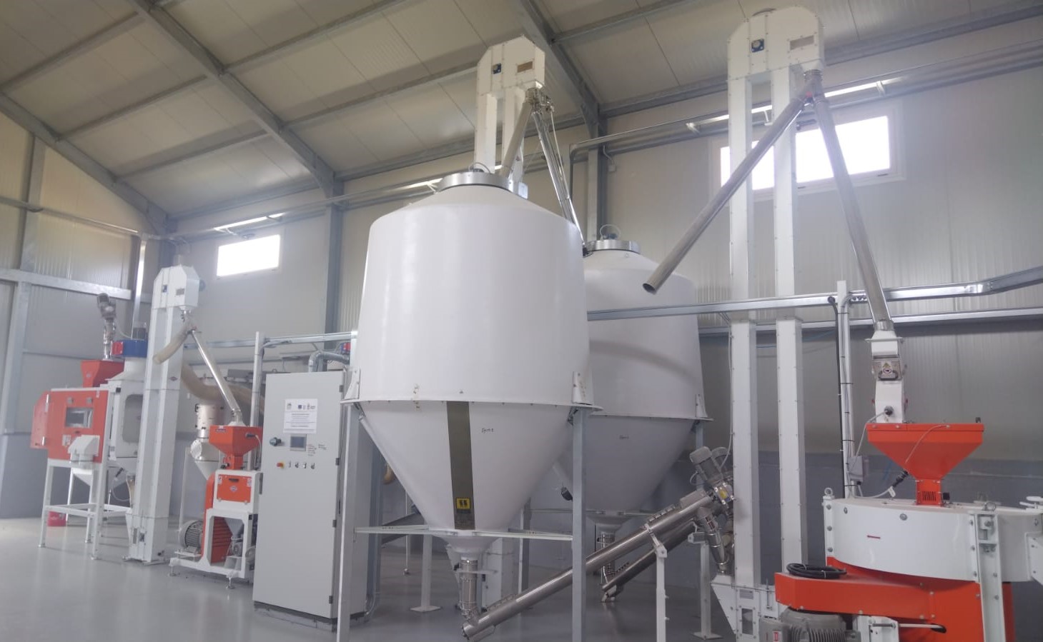 IMPIANTO INDUSTRIALE DI MULINATURA DA 800 Kg/h in vendita - foto 1
