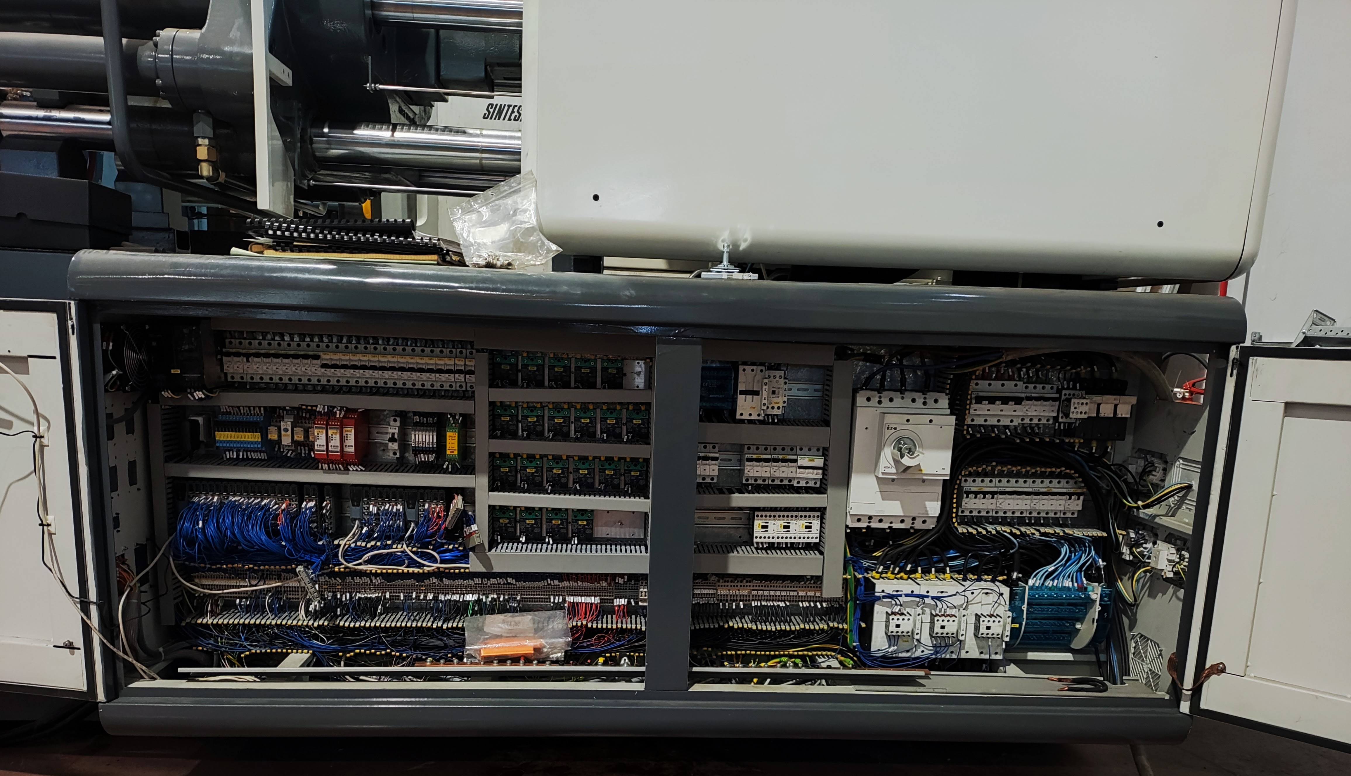 Pressa Iniezione Plastica 330Ton DA IMMATRICOLARE! in vendita - foto 6