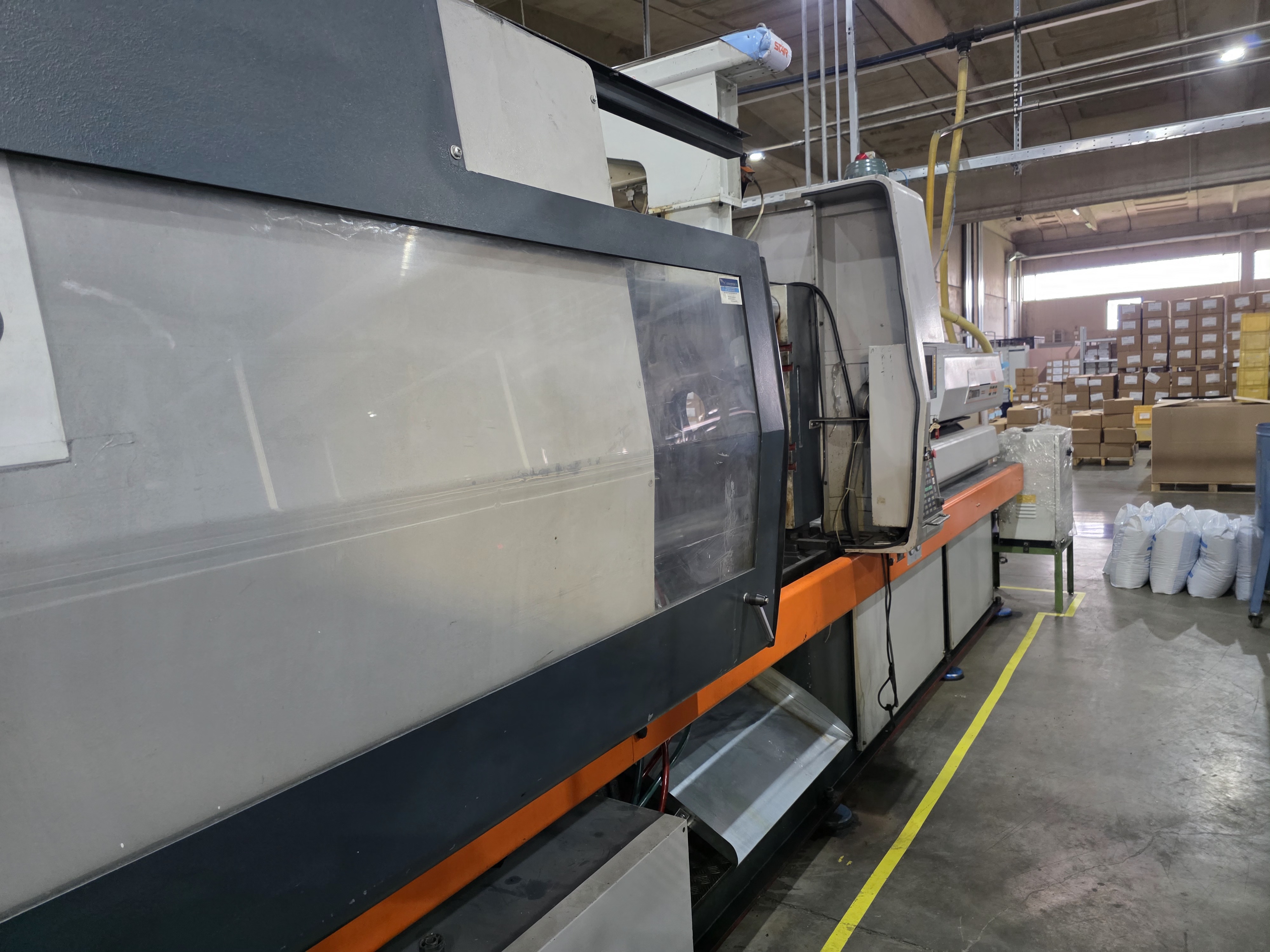 Presse iniezione plastica Sandretto 485t + 400t + 270t in vendita - foto 3
