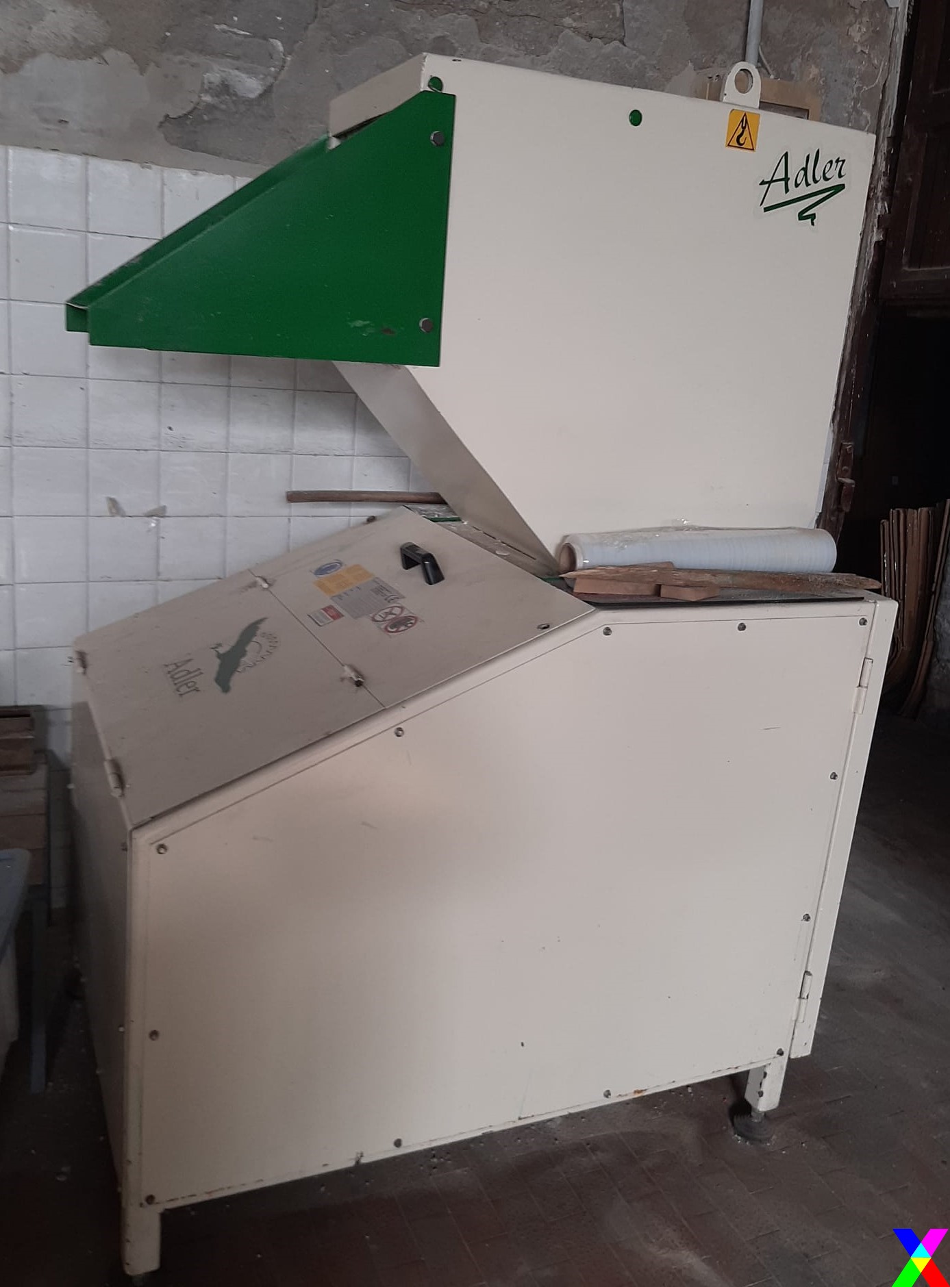 Laboratorio di Iniezione Plastica LUCKY26 in vendita - foto 6