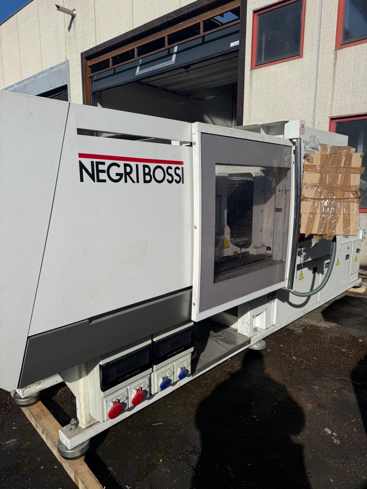 Pressa iniezione Negri Bossi 80 Ton anno 2017 in vendita - foto 1