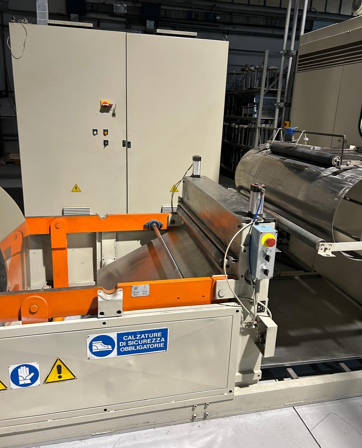 Thermoforming Machine roll-fed 700×500 (3-station)  in vendita - foto 3