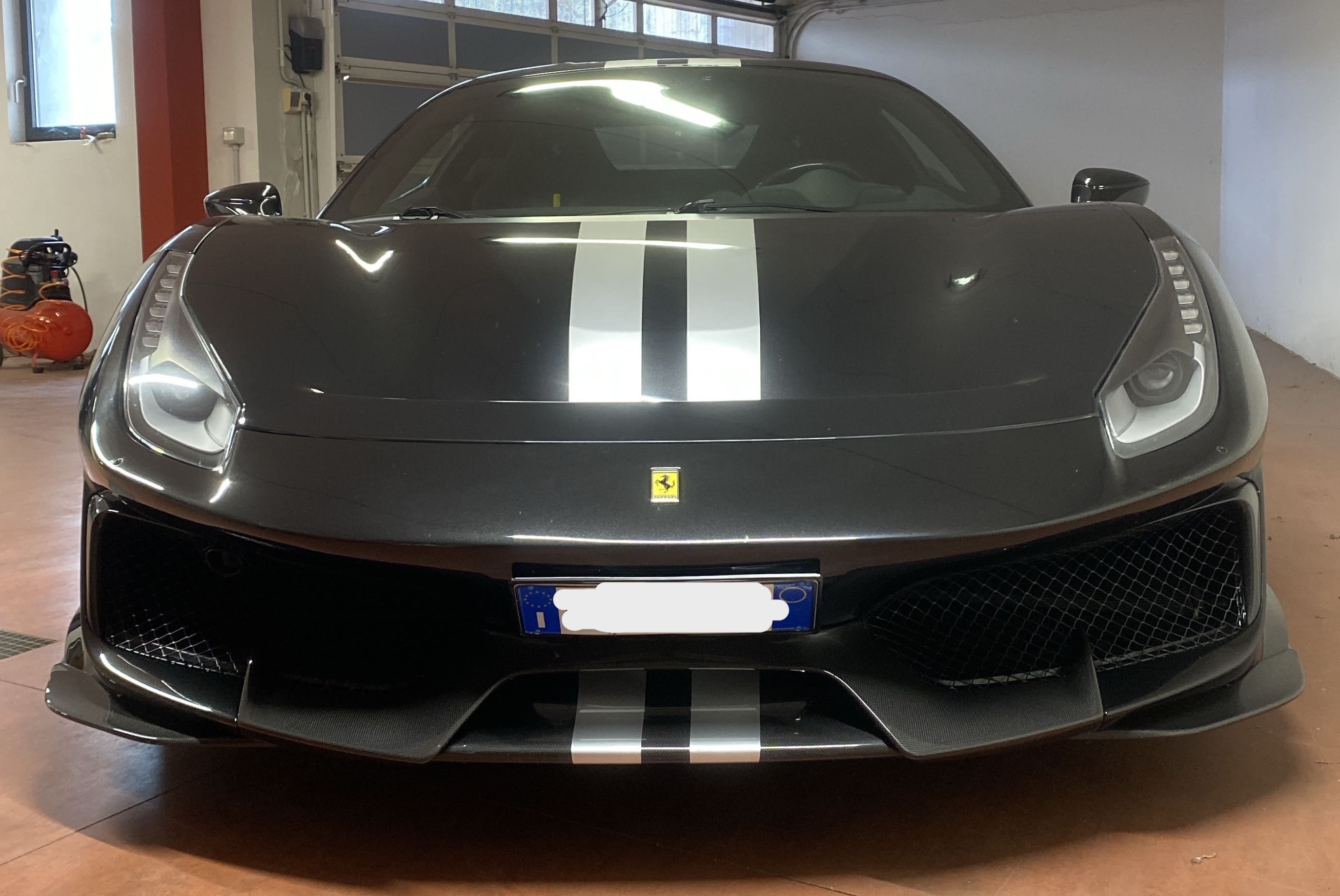 Ferrari 488 Coupe 3.9 Pista  NEW PRICE!! in vendita - foto 3