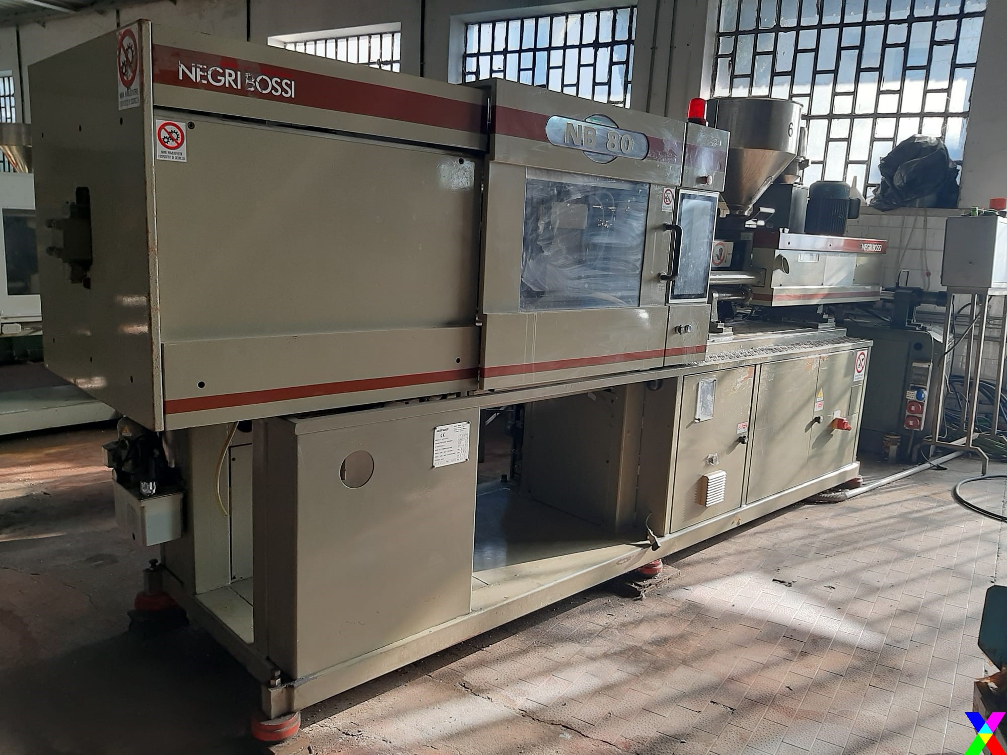 Laboratorio di Iniezione Plastica LUCKY26 in vendita - foto 1