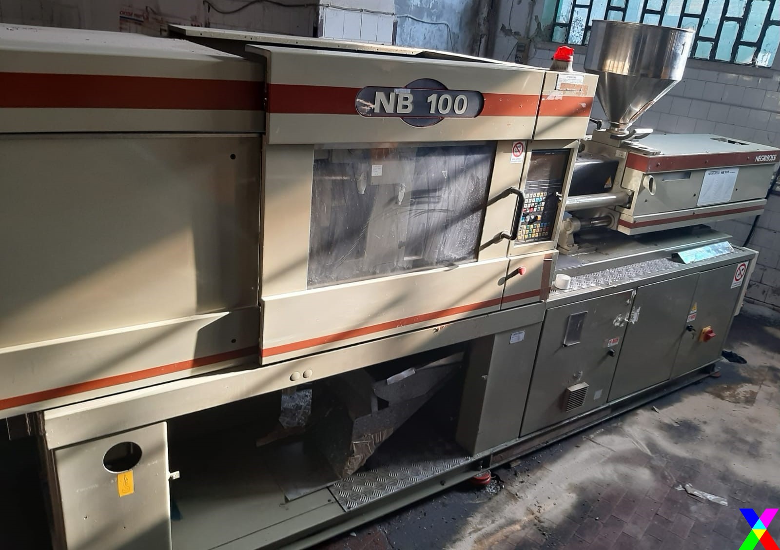 Laboratorio di Iniezione Plastica LUCKY26 in vendita - foto 2