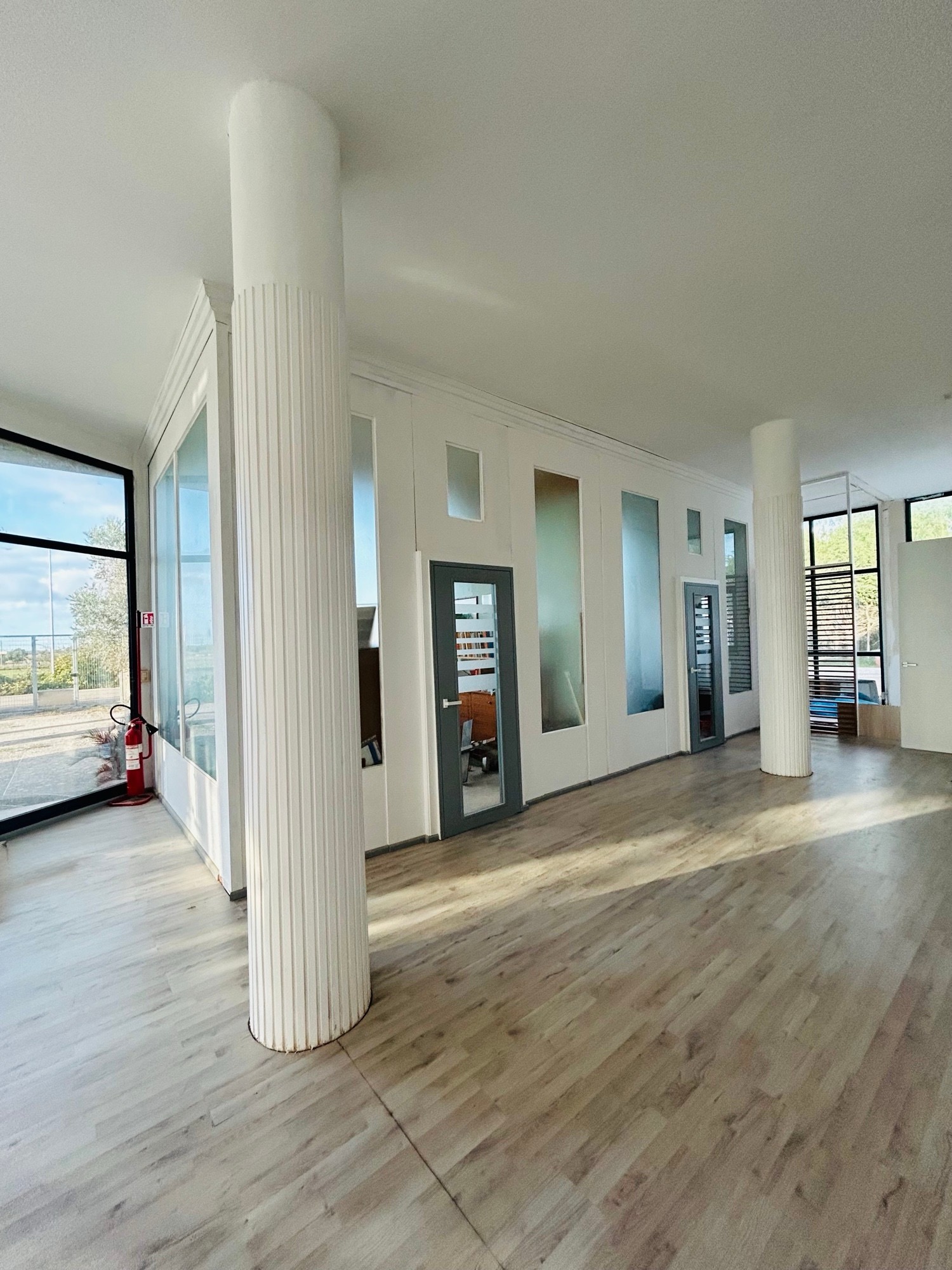 VENDO CAPANNONE INDUSTRIALE 1950mq in vendita - foto 2