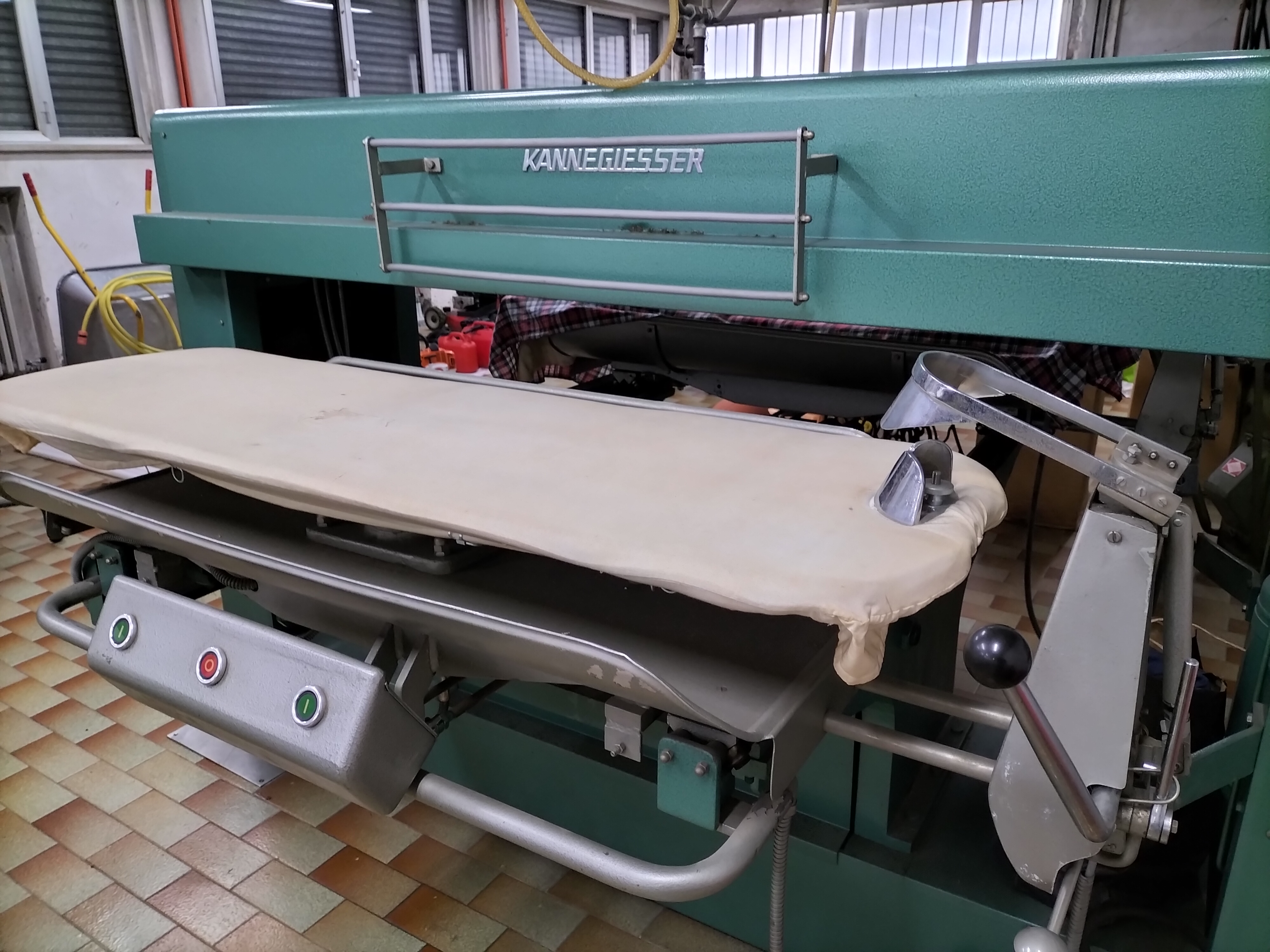 PRESSA DA STIRO KANNEGIESSER in vendita - foto 6